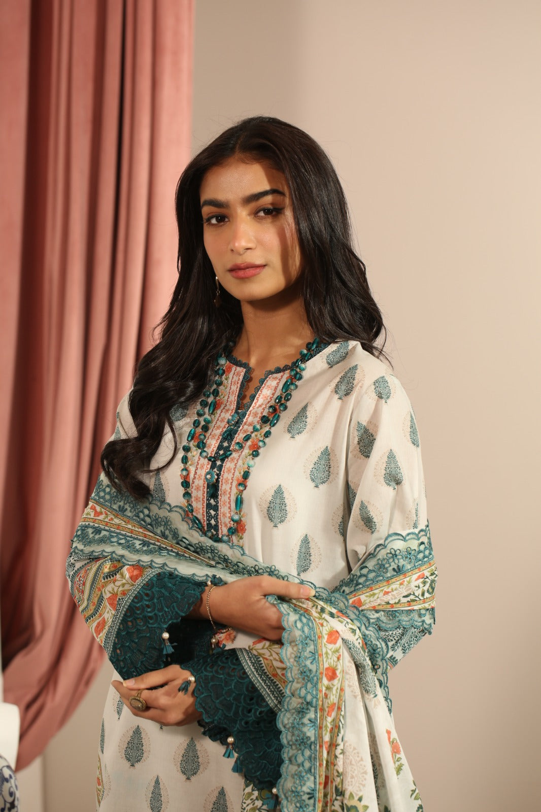Summer Lawn – JASMIN