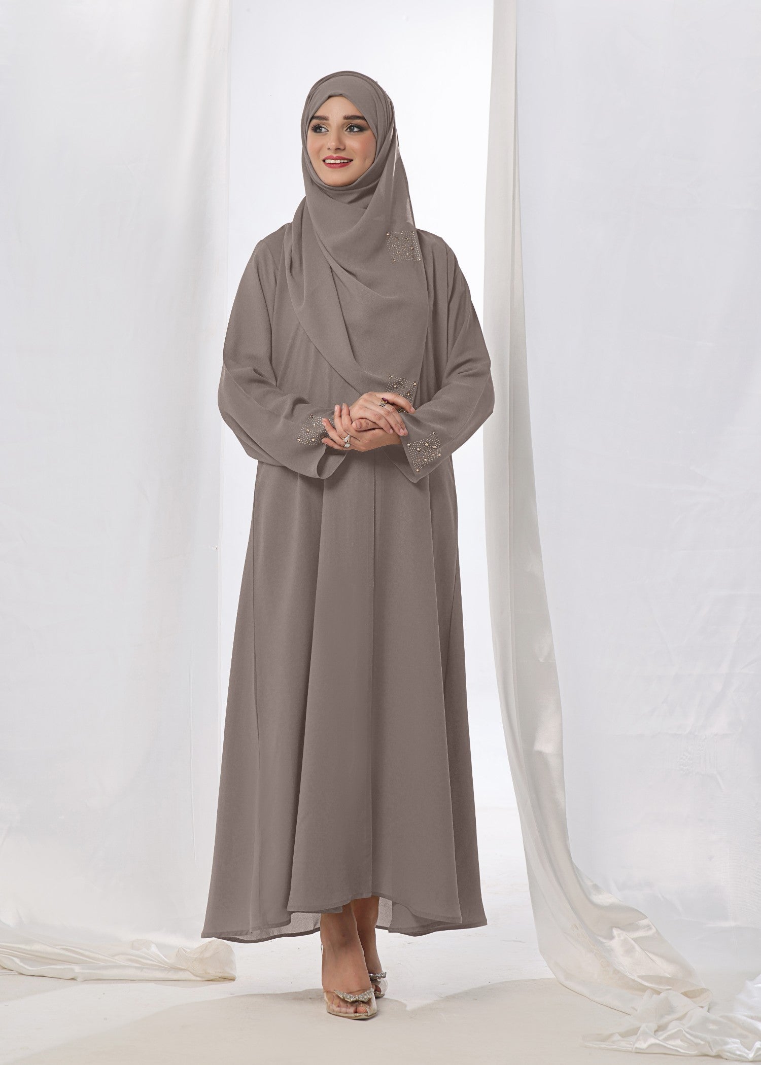 georgette Abaya in Grey
