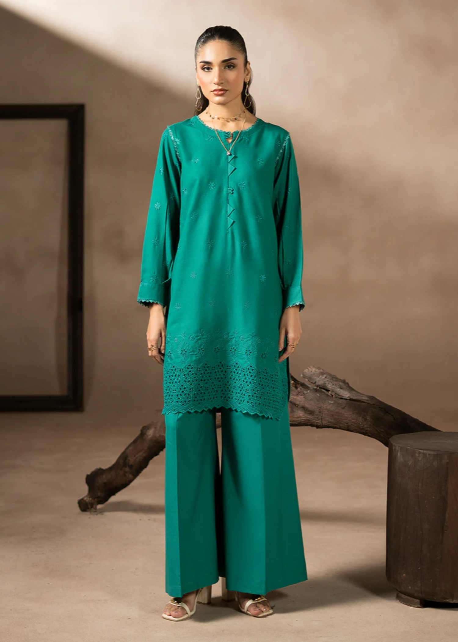 dhanak Kurta Set in Green