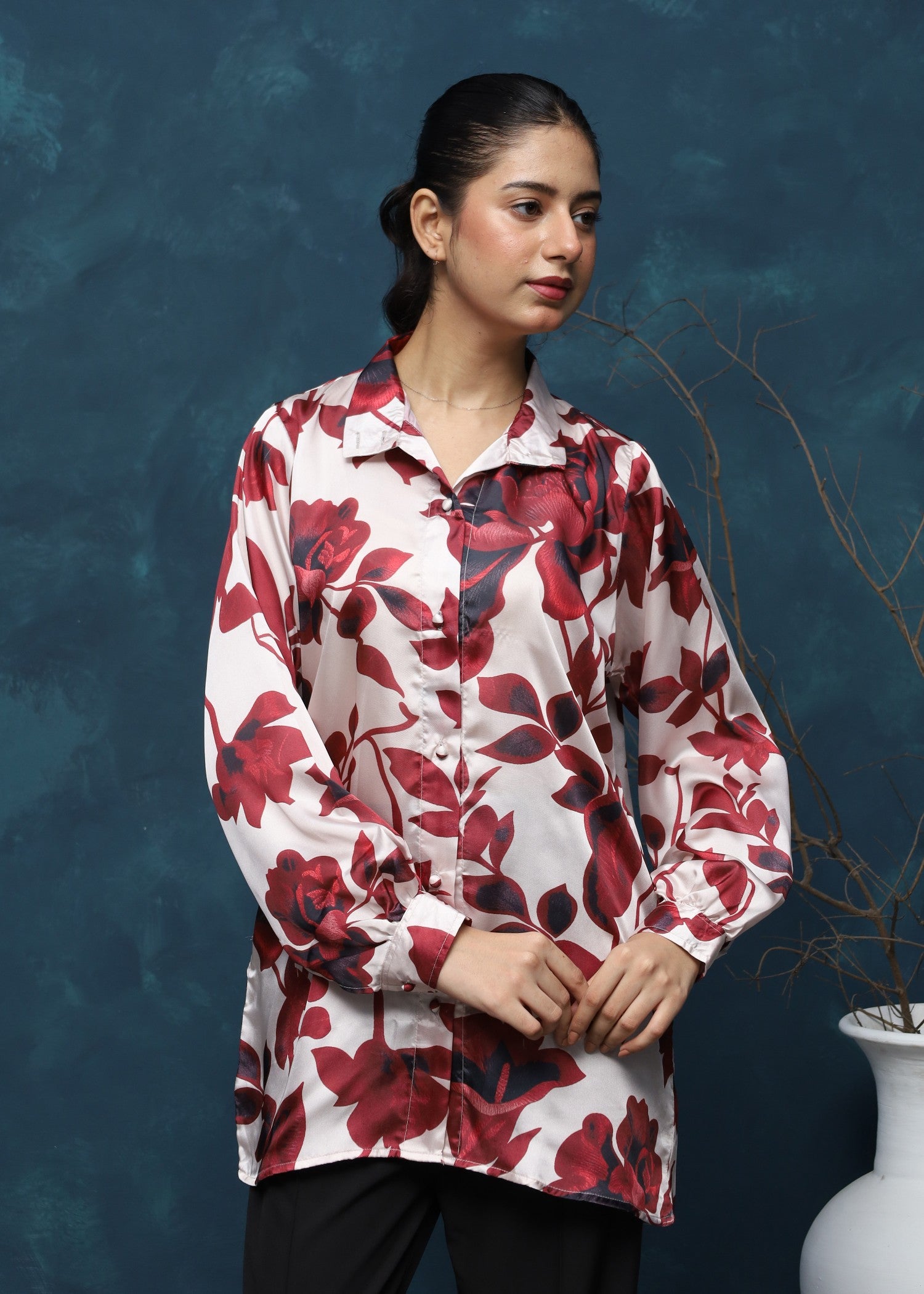silk Top in Blood red, crimson, ivory