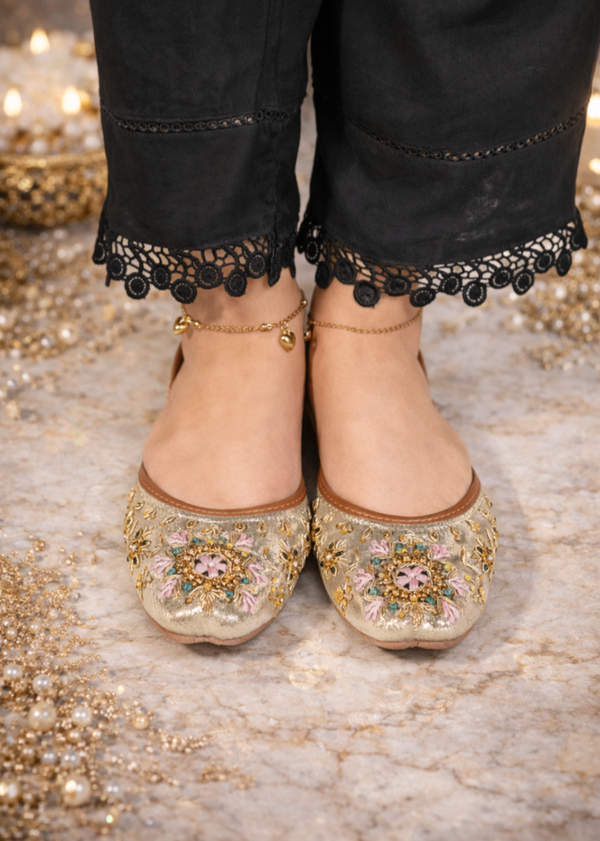 Khussa in Gold by - High Quality Women Khussa QZL2088