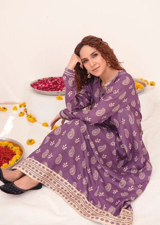 jacquard Pishwas in Purple