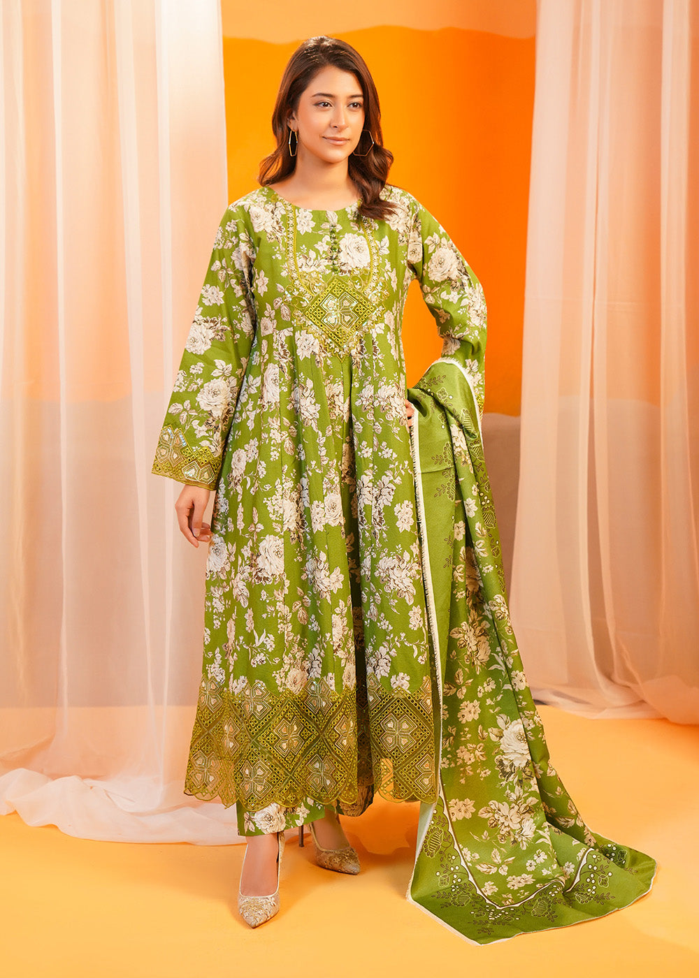 cambric Pishwas in Green