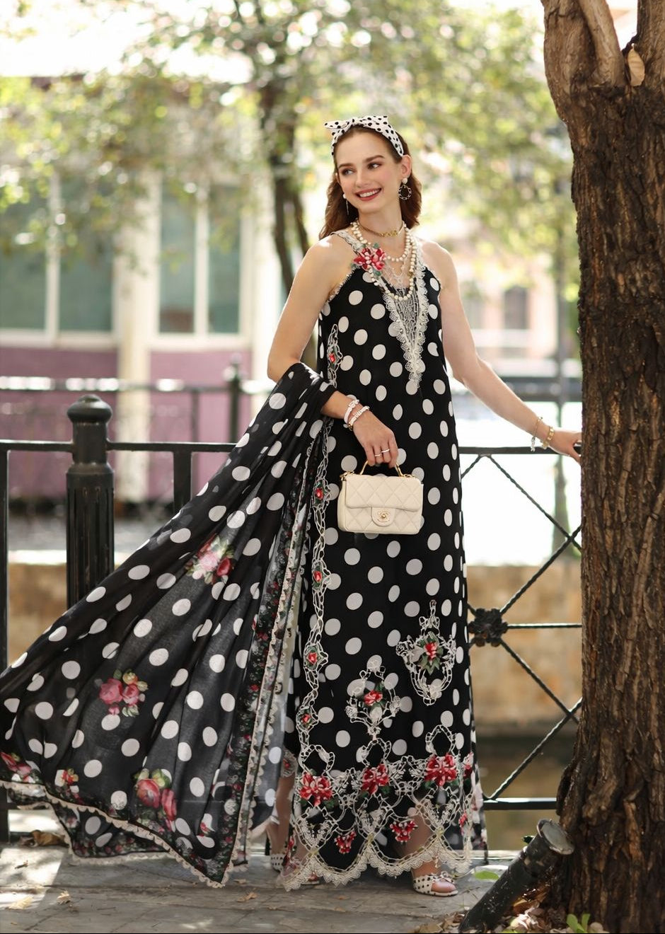 Noor Eid Luxe Printskhaas Lawn – D4 - C- Monochrome Polka