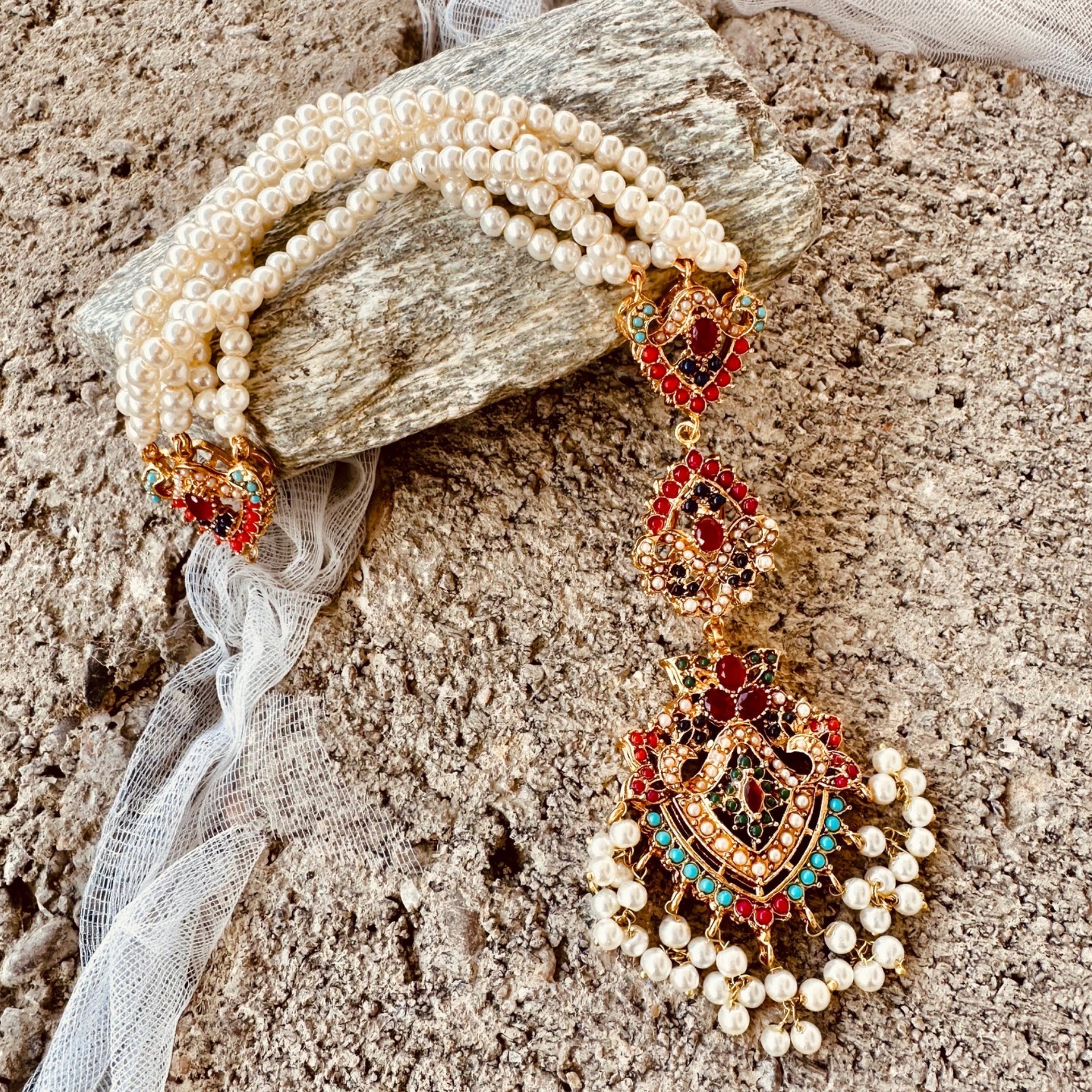 Jewelry Set in Multi Color by - Trendy Women Jewelry Set SDP2104