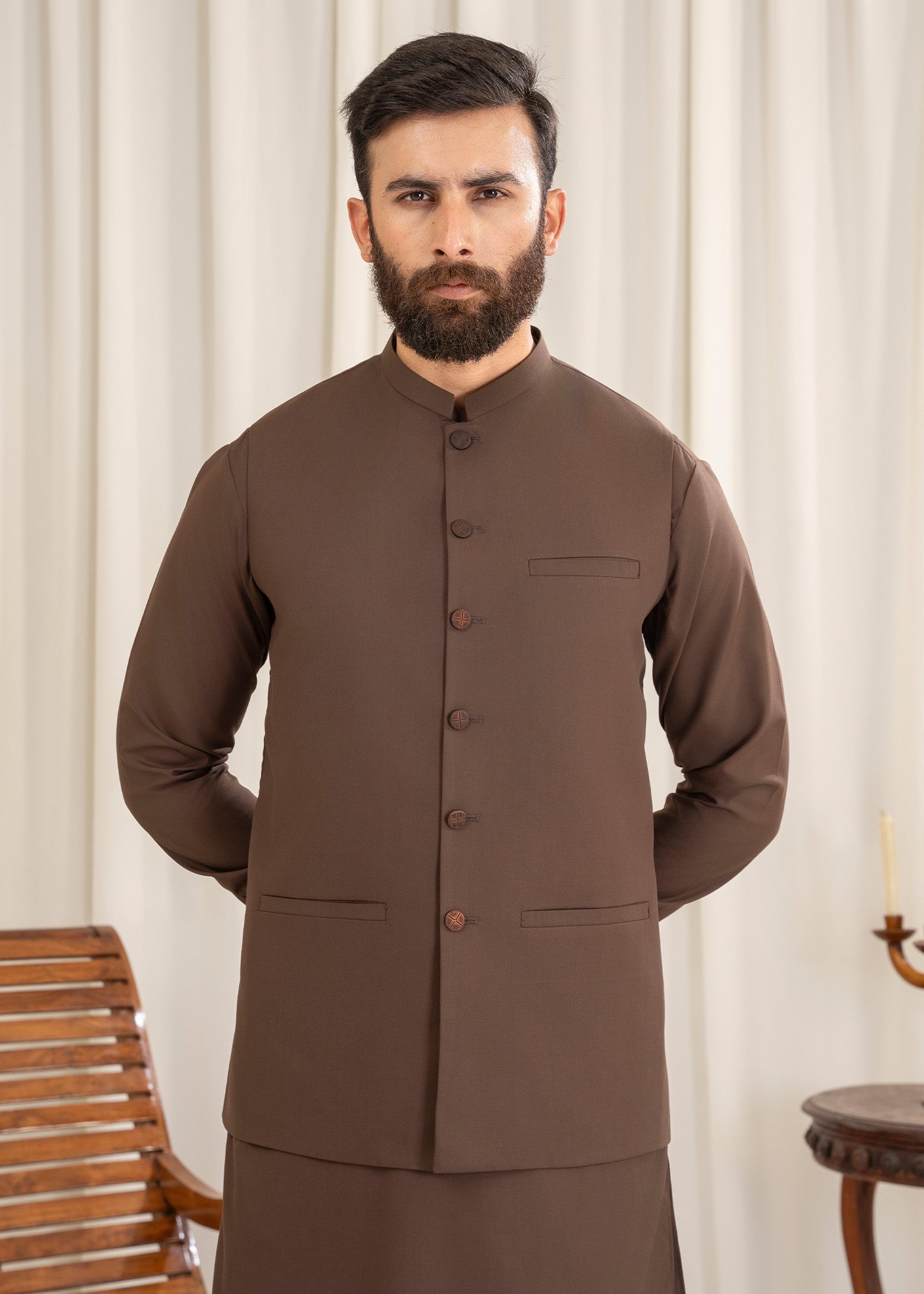 wash & wear Waistcoat in Chocolate brown