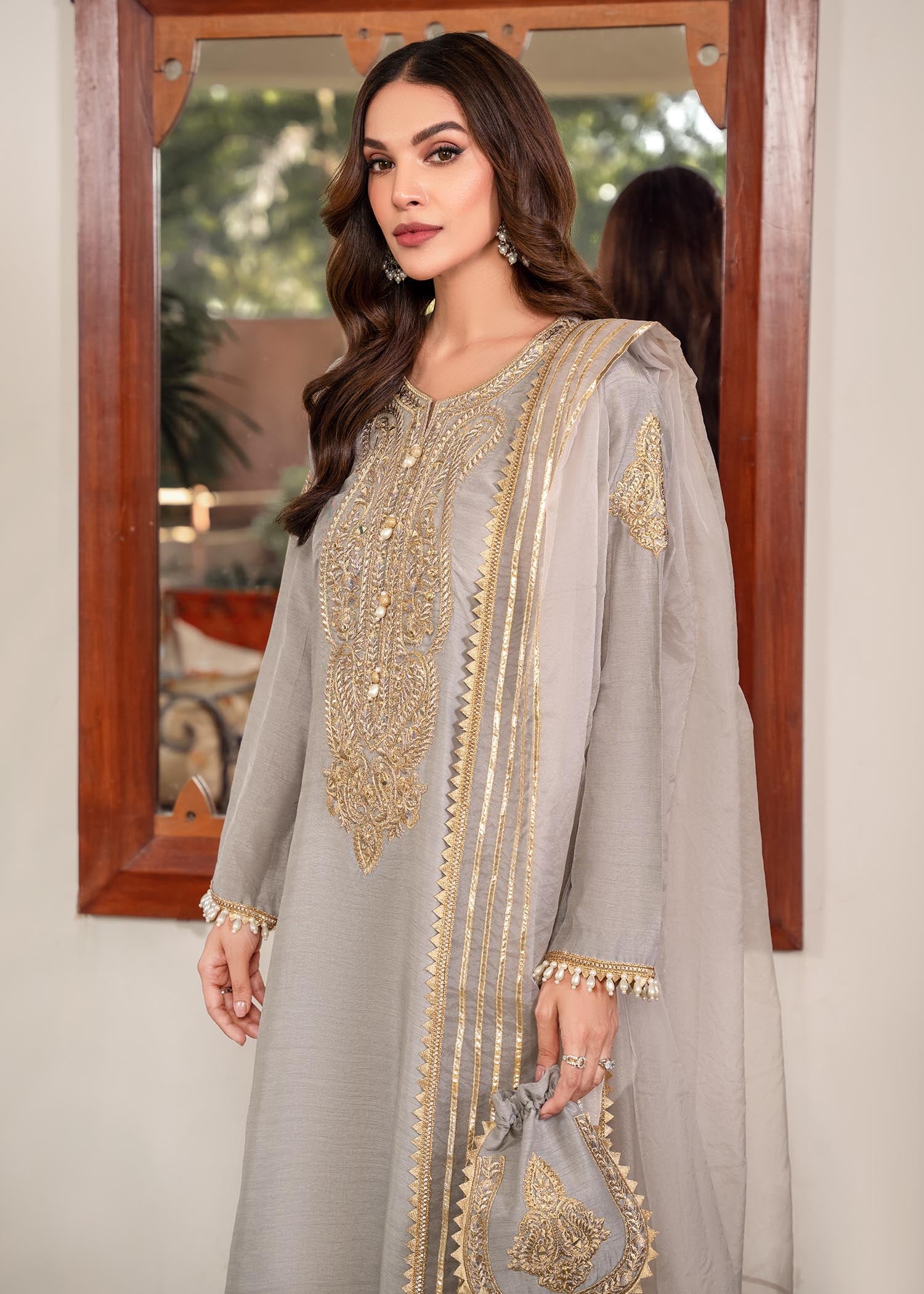 khaddi silk Kurta Set in Grey