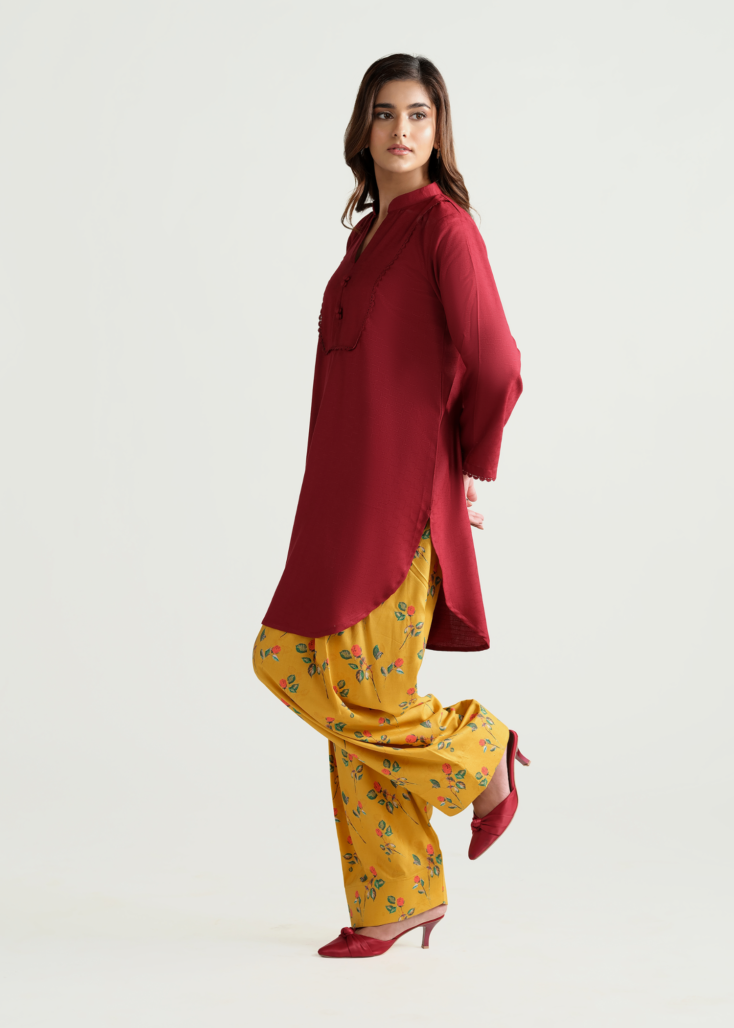 marina linen Kurta Set in Red