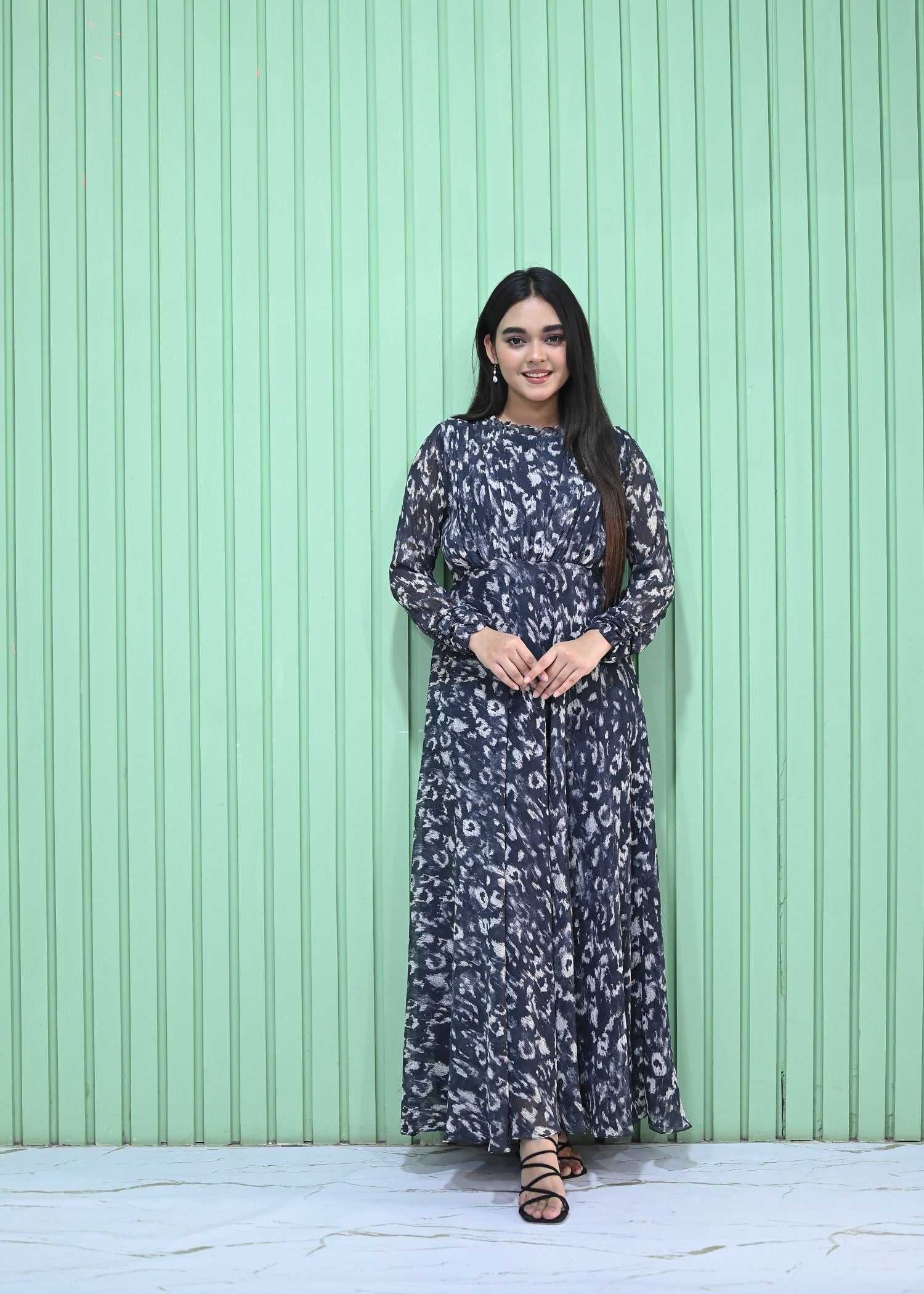 chiffon Maxi in Charcoal black