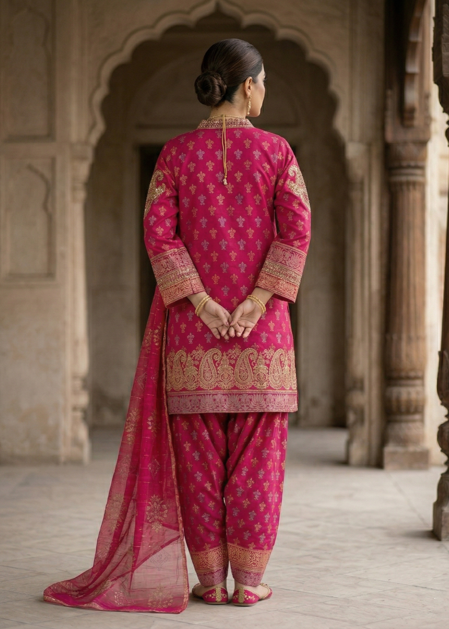 jacquard Kurta Set in Shocking pink