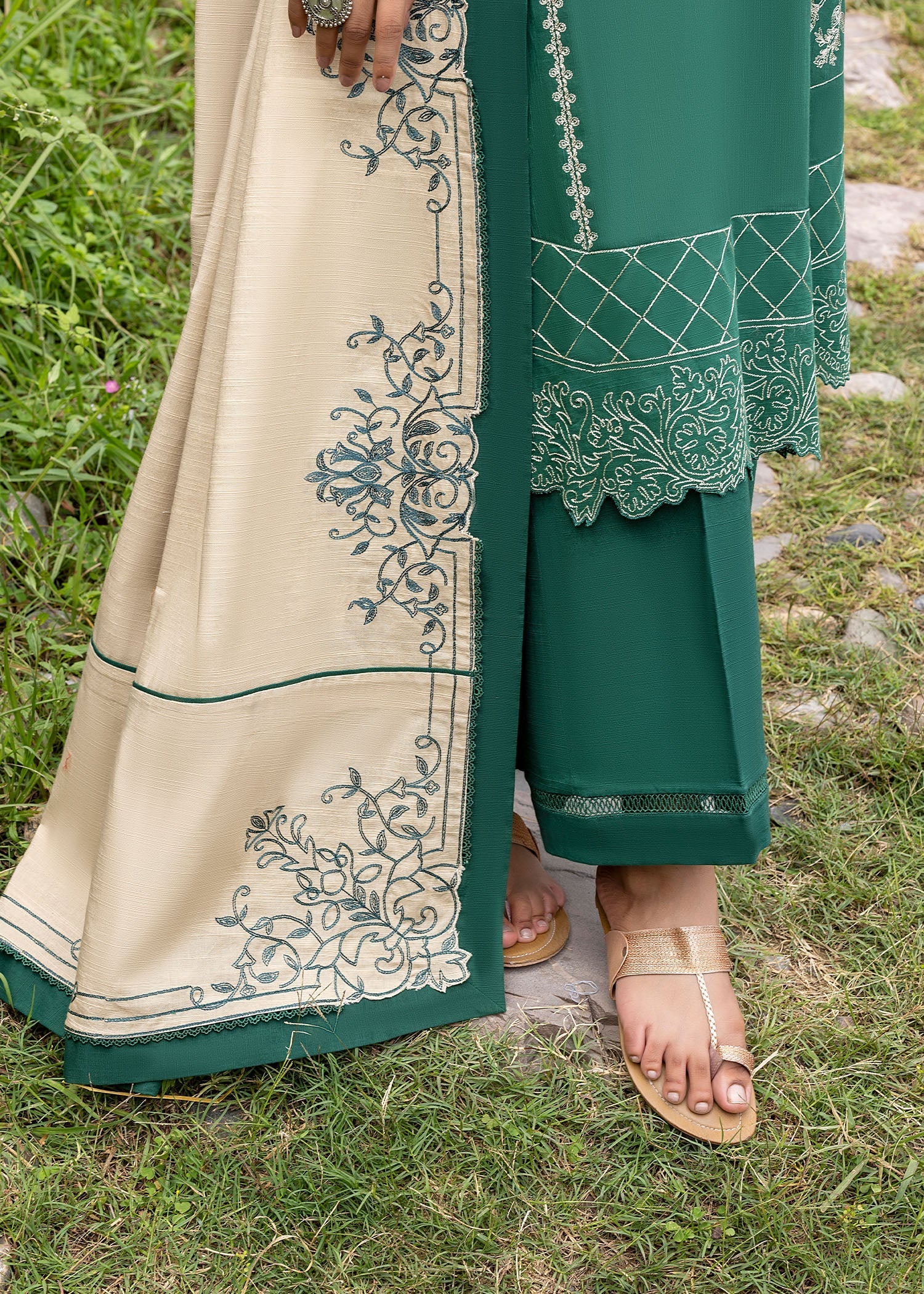 khaddar Kurta Set in Jungle green