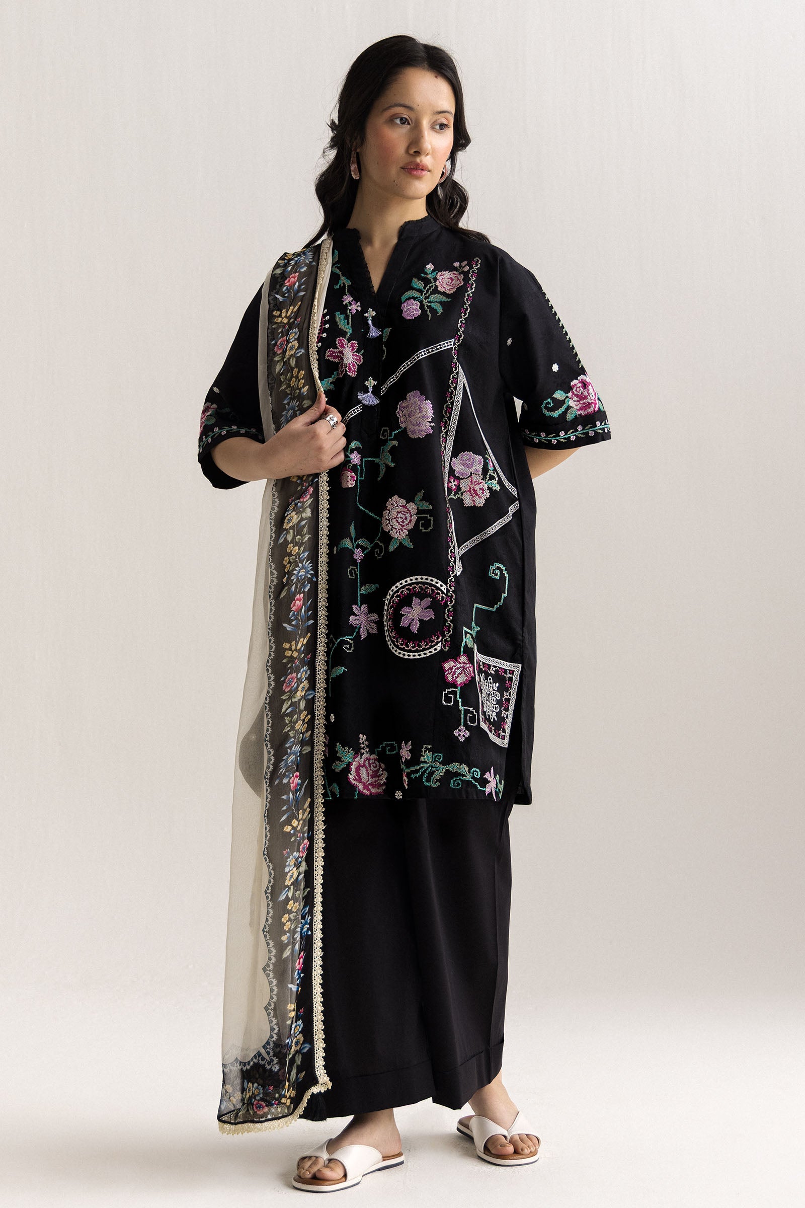 Coco Lawn Edit II – Ines-6A