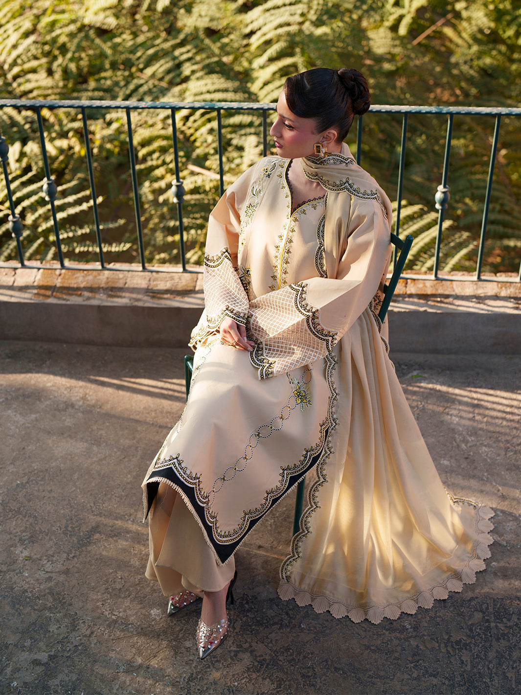 Fiona Lawn – F-04