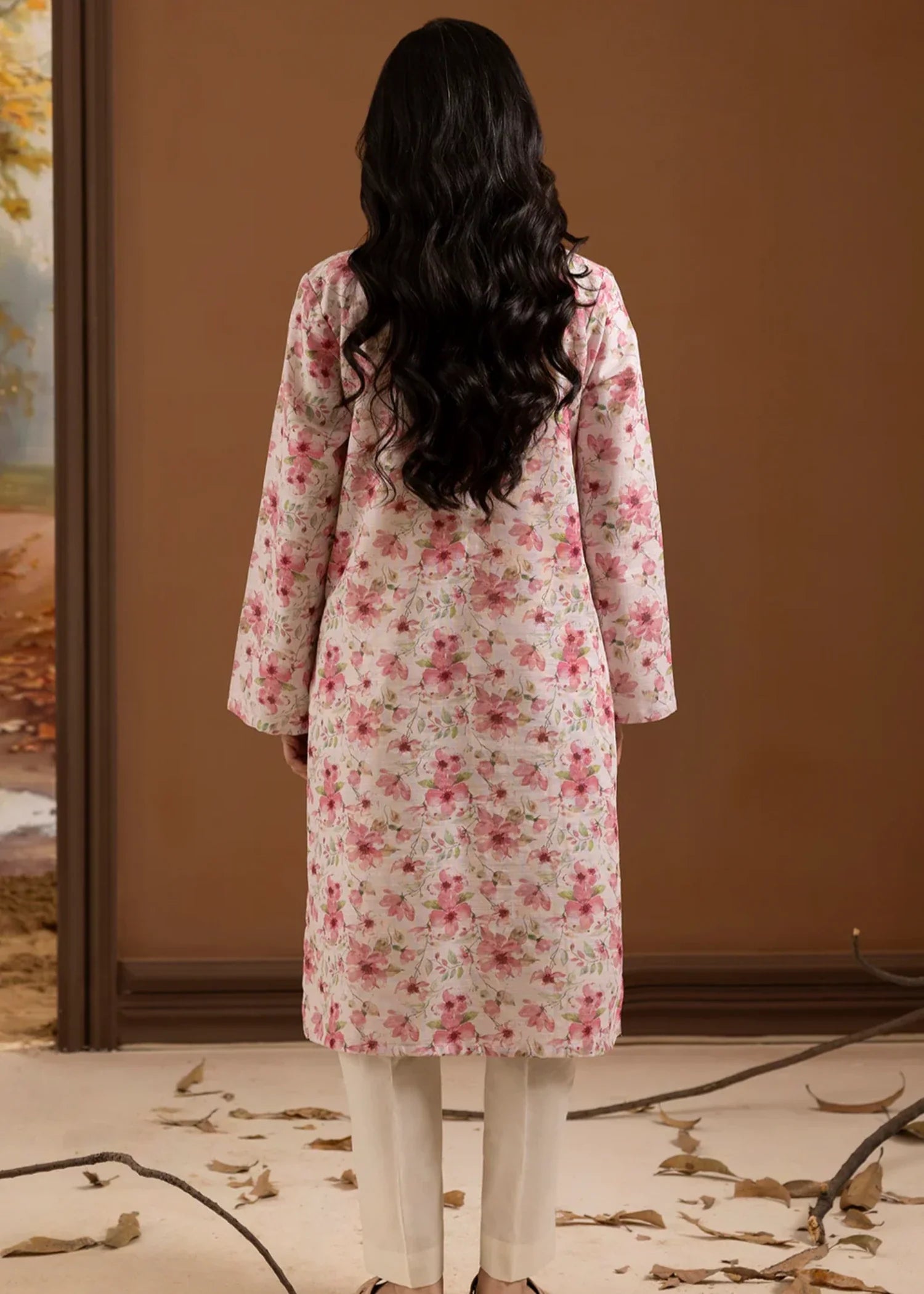 khaddar Kurti in Off-white, pink