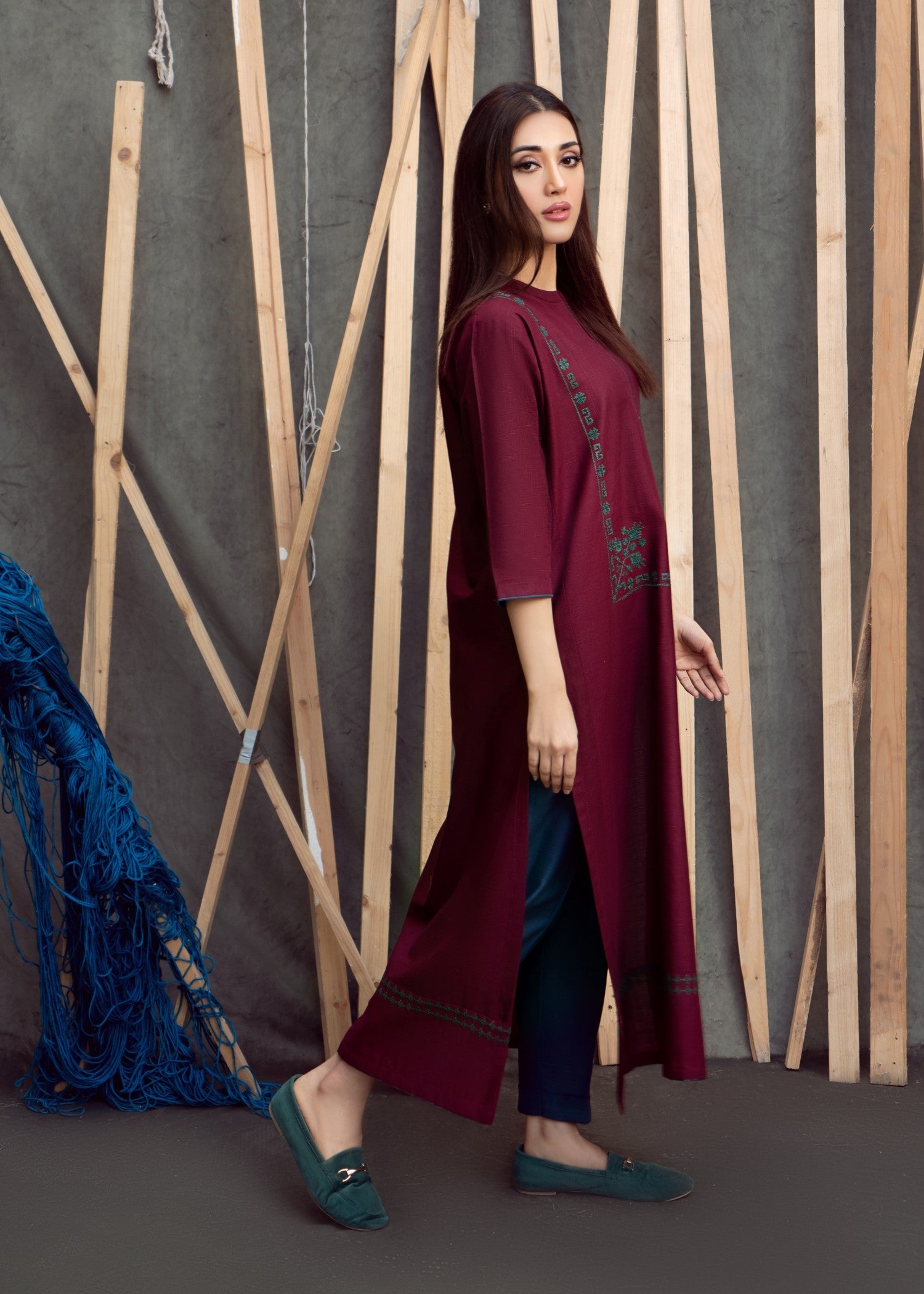 slub khaddar Kurta Set in Teal, maroon