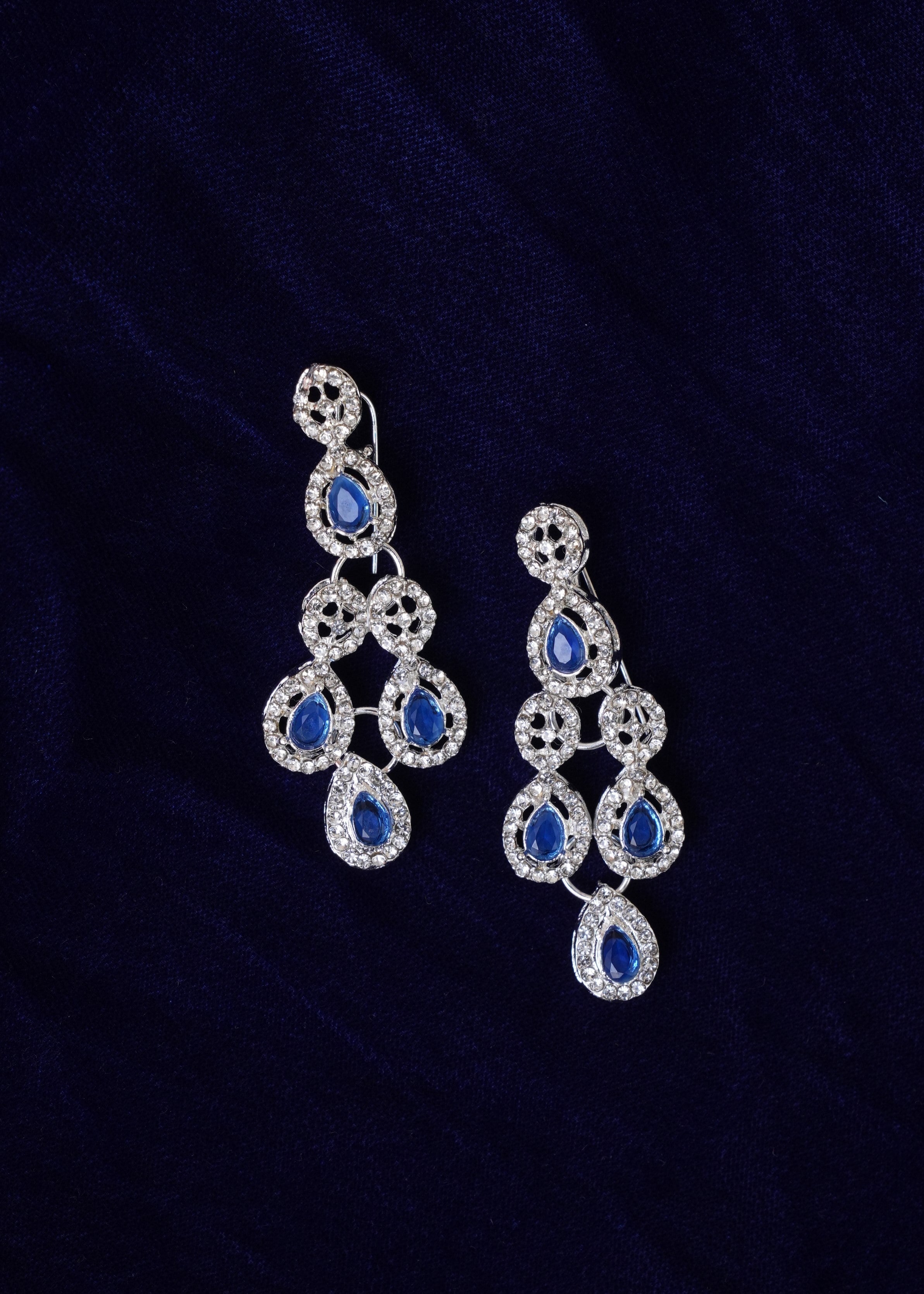 Jewelry Set in Silver, sapphire blue Color by - Trendy Women Jewelry Set YWJ4259