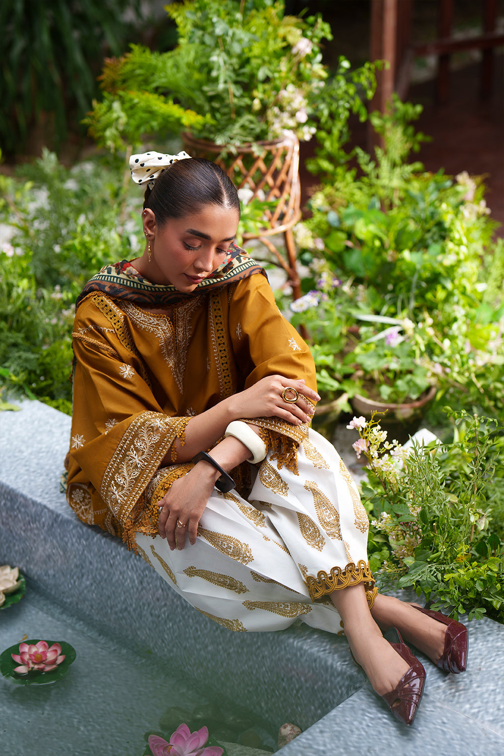 Laanem Luxury Lawn – ZOYA-B-SRL26-04