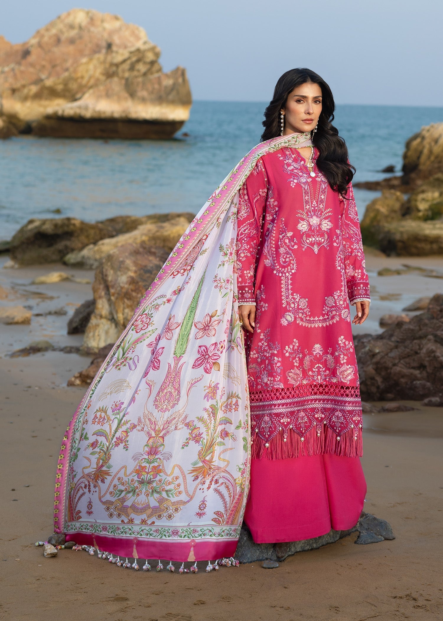 Festive Luxury Lawn – Gulrukh
