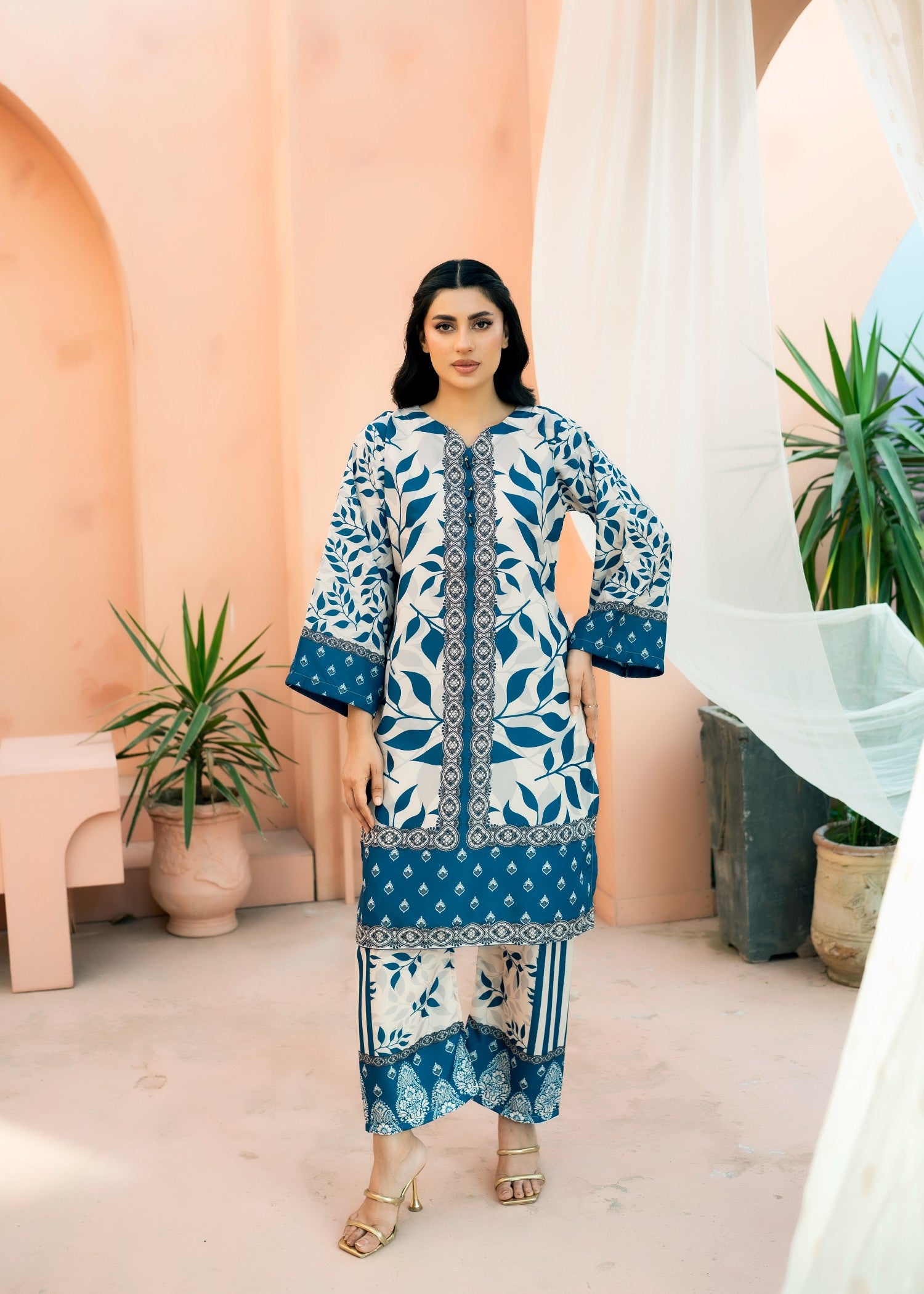 poly lawn Co Ord Sets in Yale blue, floral white