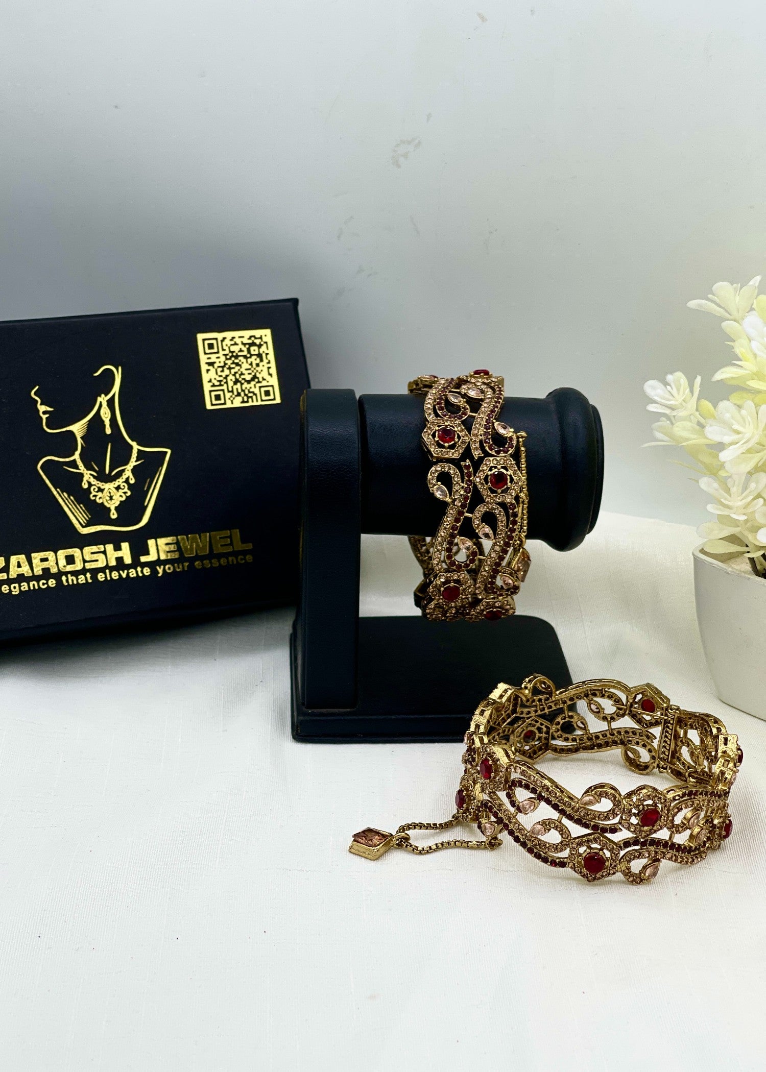 Bangles in Red Color by - Trendy Women Bangles ZTC2466