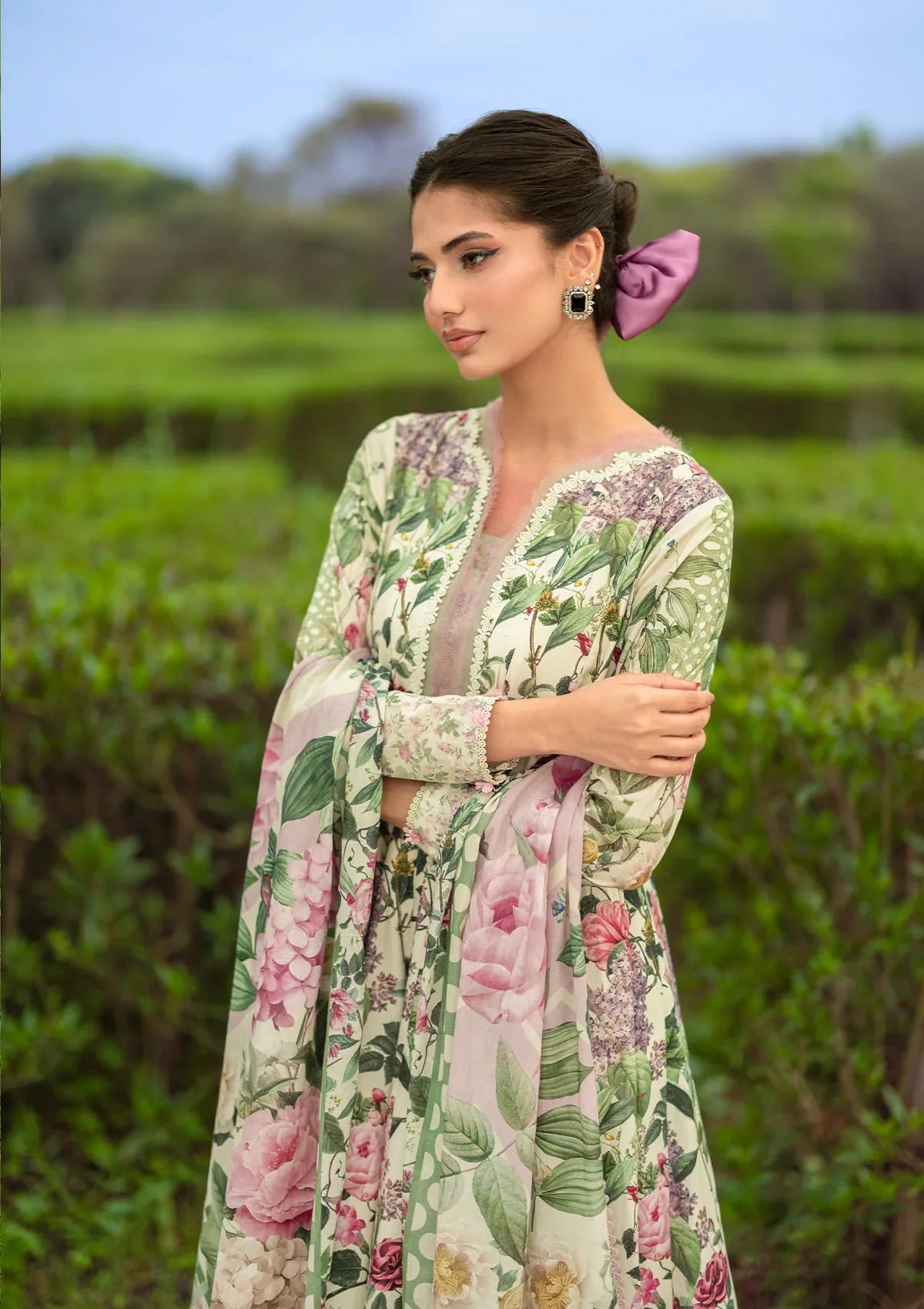 Bridgerton Prints Lawn – EPB-3B PETALINE