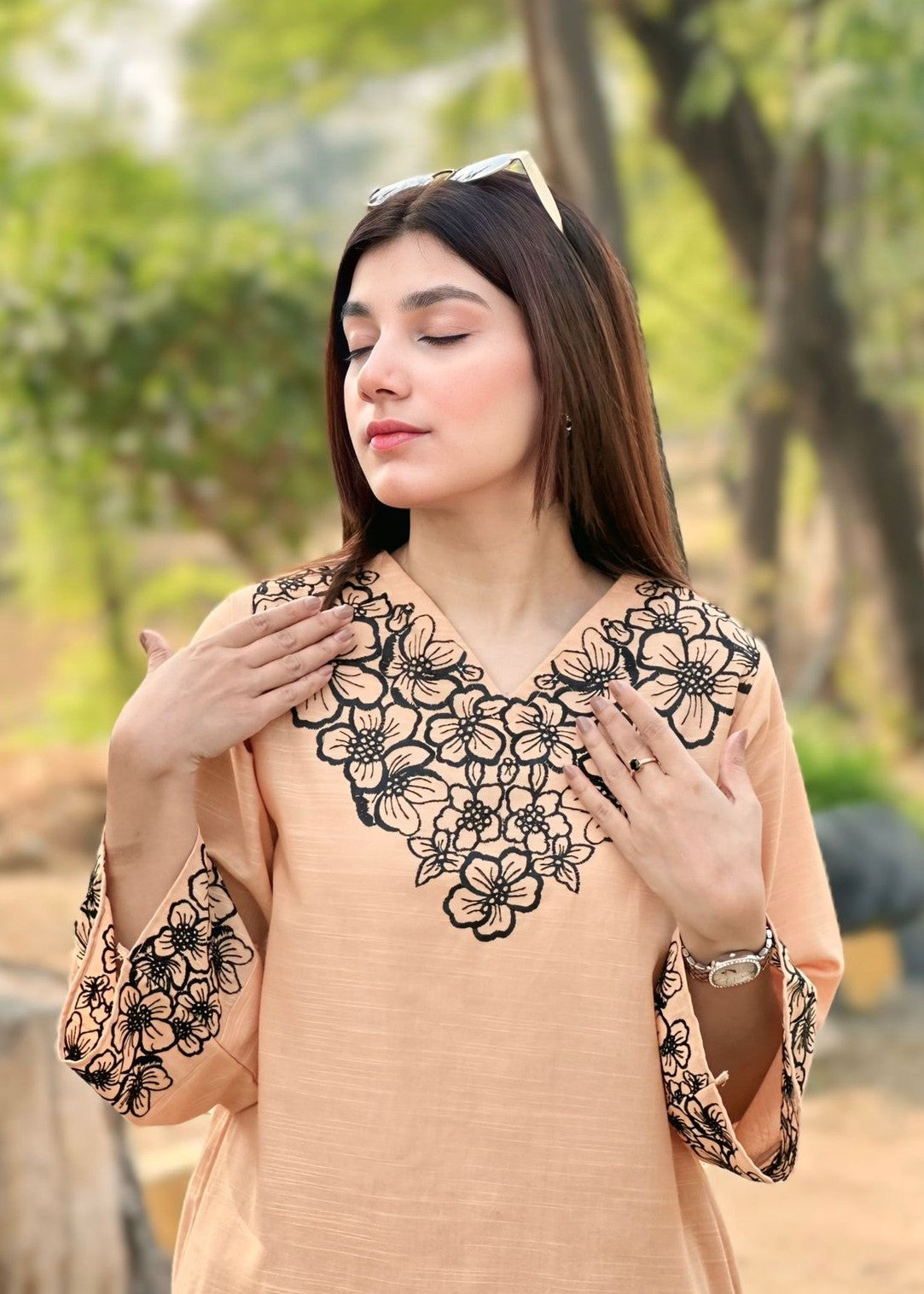 slub khaddar Kurta Set in Peach pink