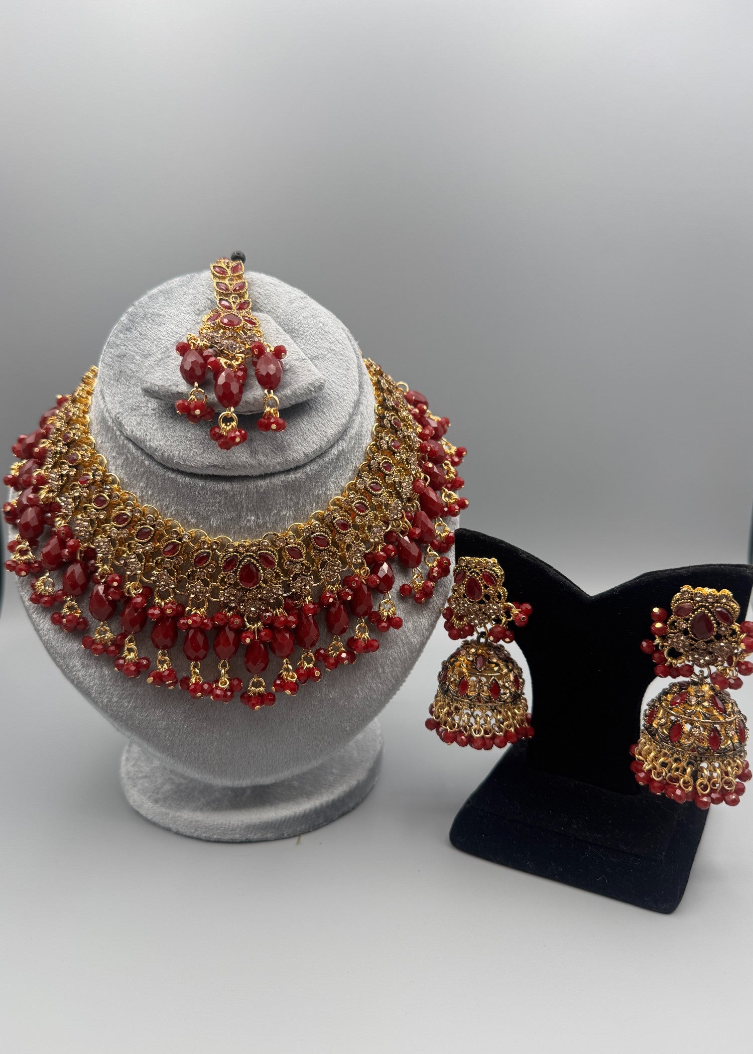 Choker in Gold, red Color by - Trendy Women Choker ZXY2451