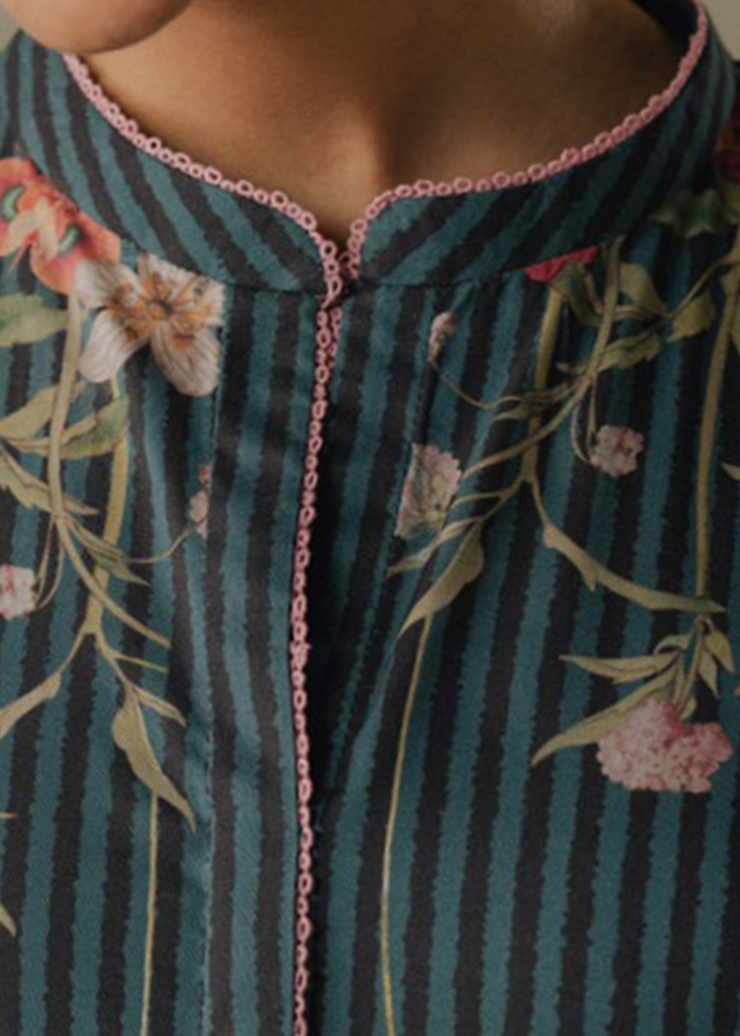 linen Unstitched in Grey, teal