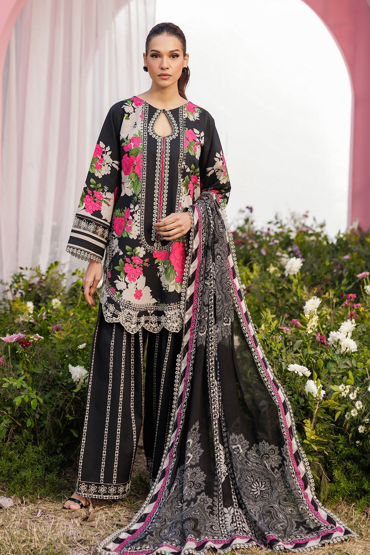 Rang-e-Bahar Lawn – CRB6-06