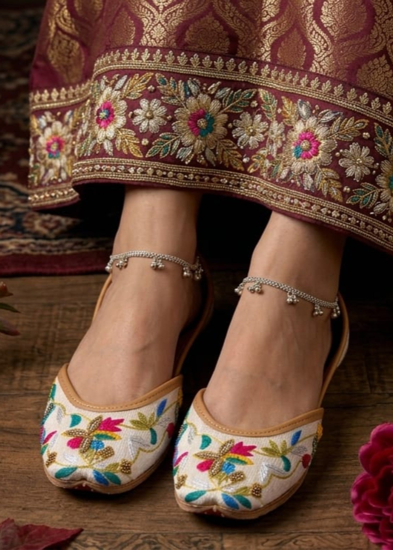 Khussa in White by - High Quality Women Khussa HAJ4007