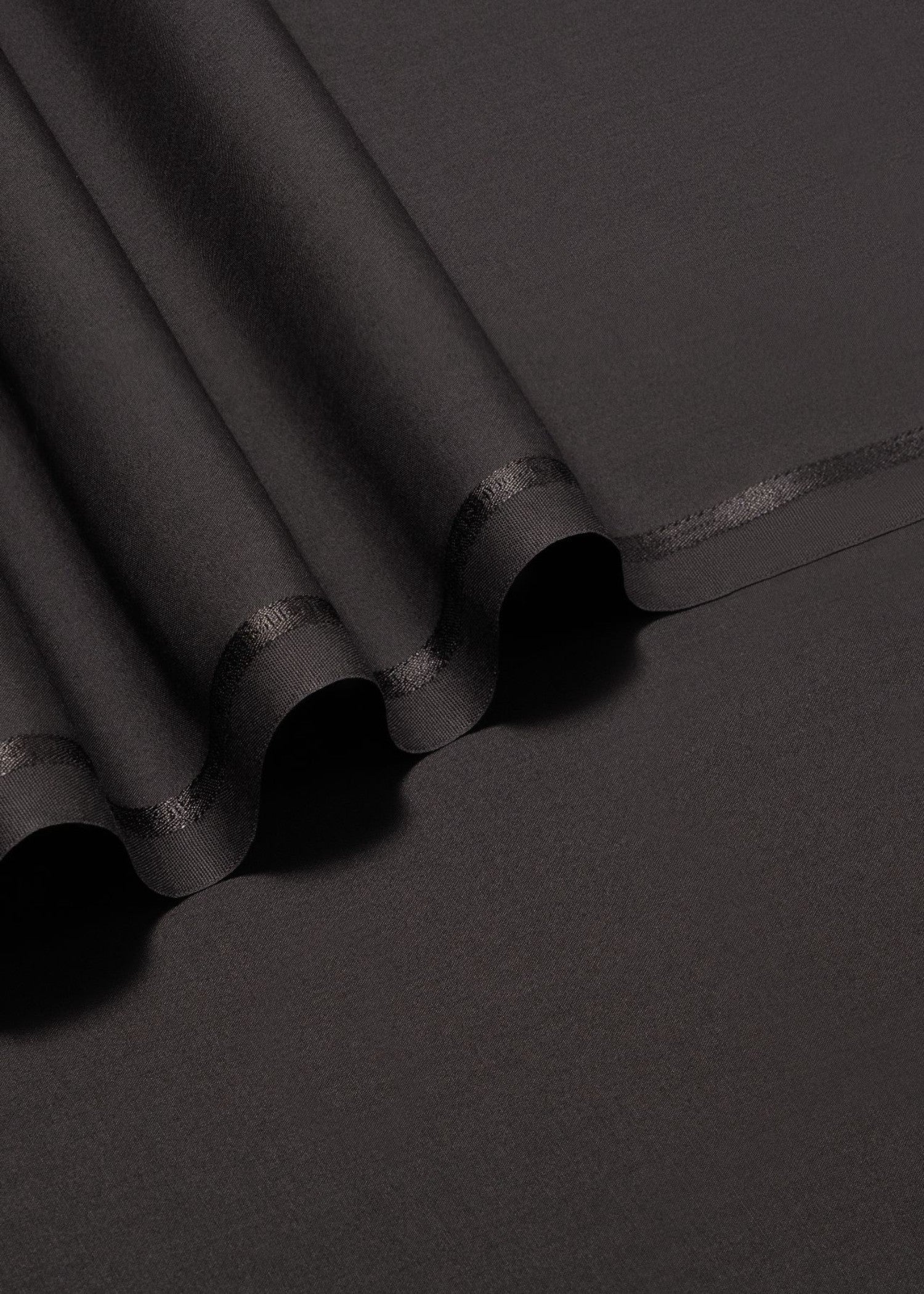 wash & wear Unstitched in Taupe black