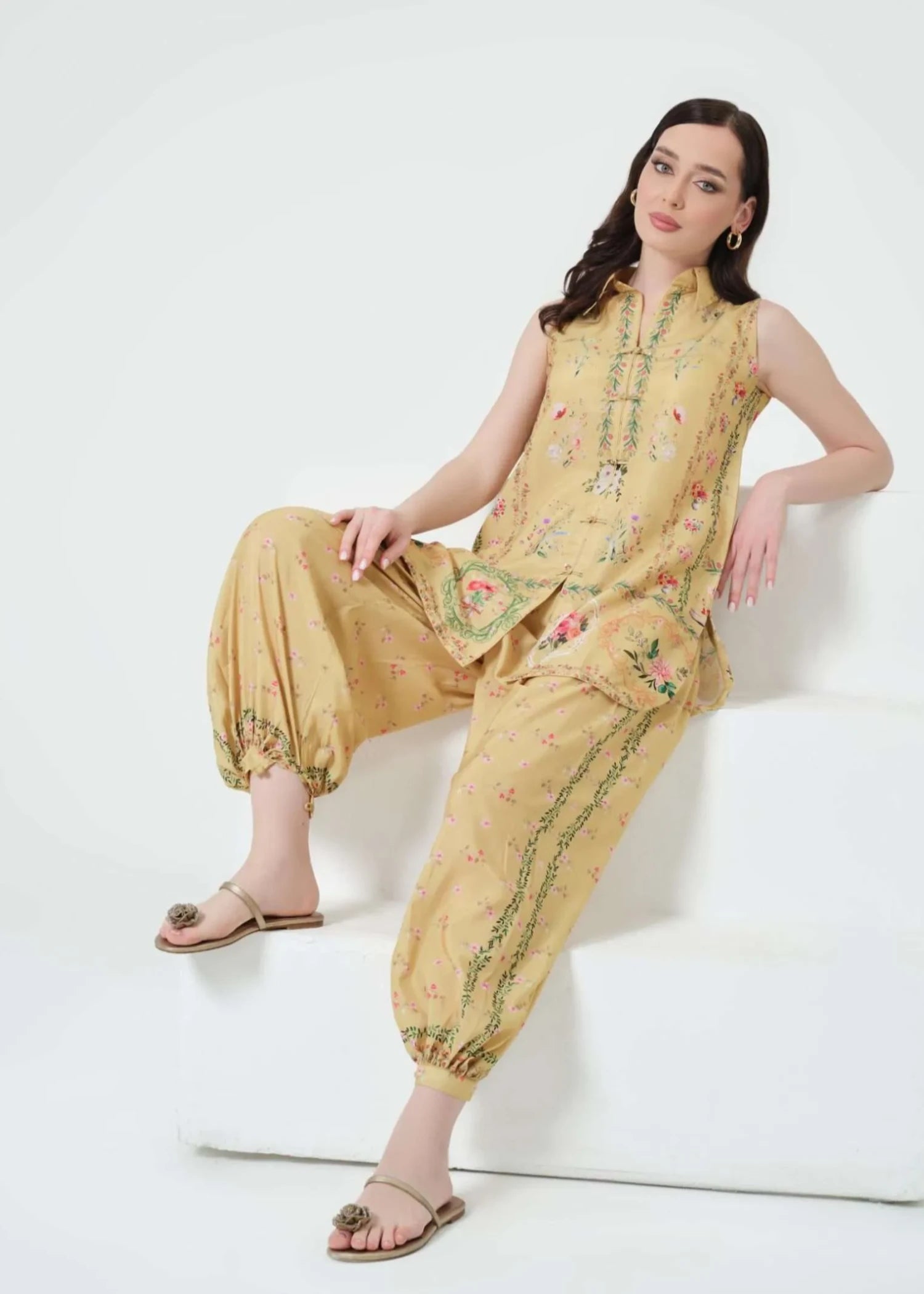 swiss lawn Kurta Set in Mellow yellow