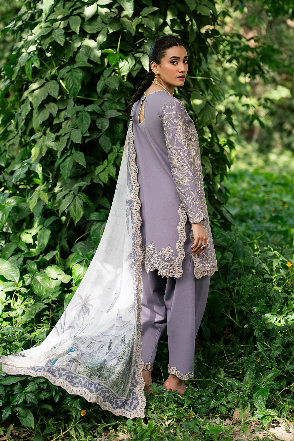 Luxury Lawn – AZALEA - MSU0635