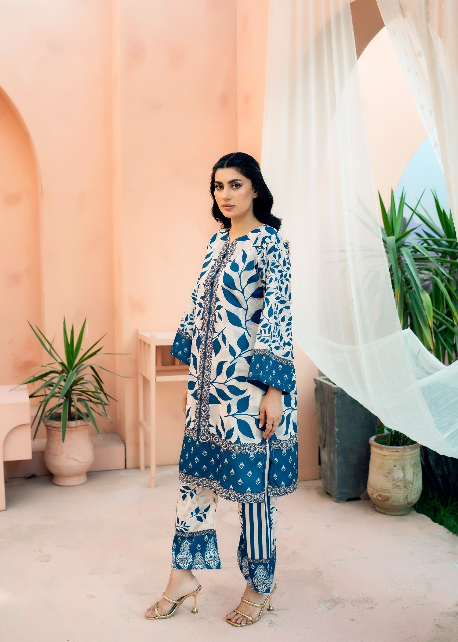 poly lawn Co Ord Sets in Yale blue, floral white