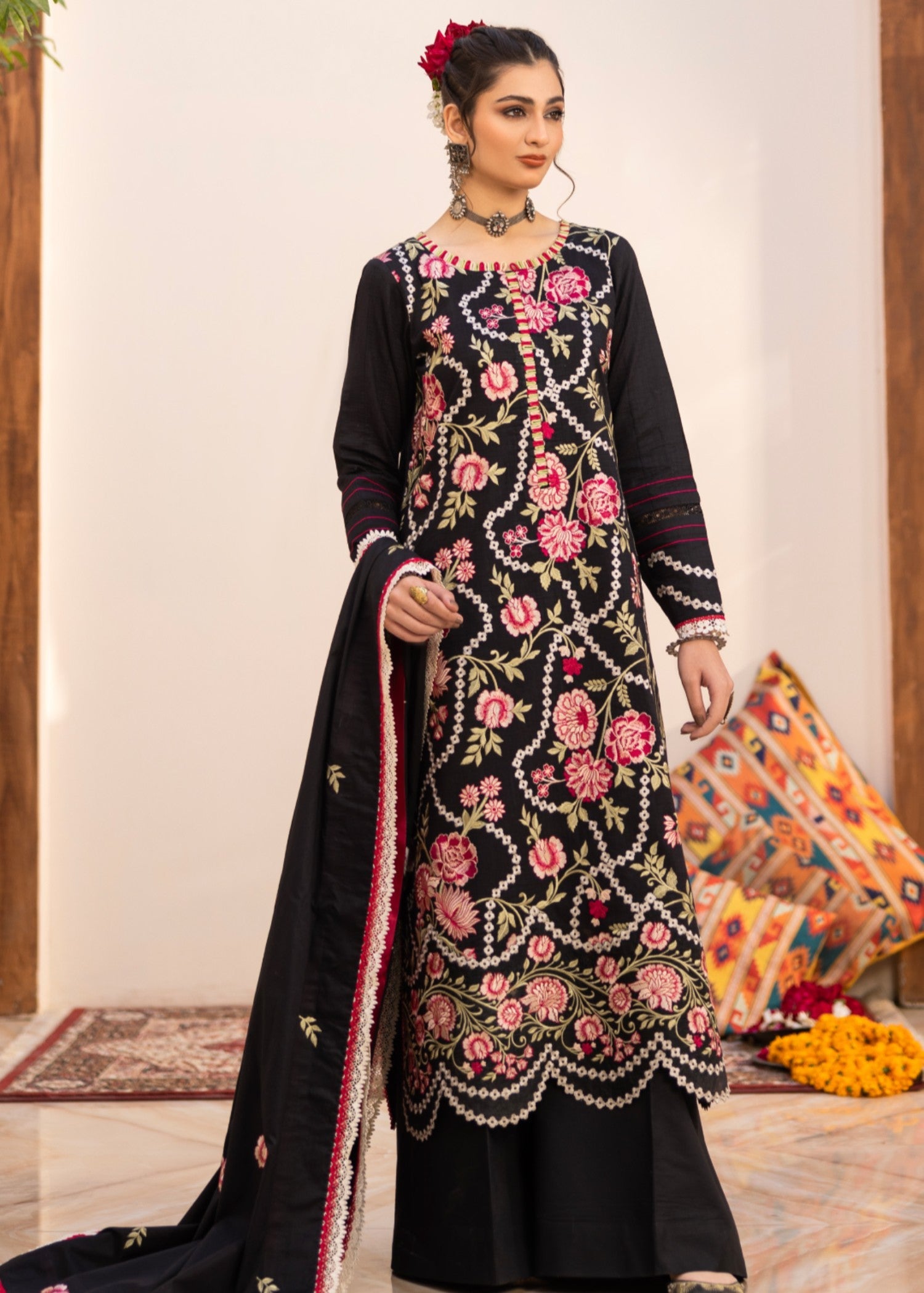 jacquard Unstitched in Black