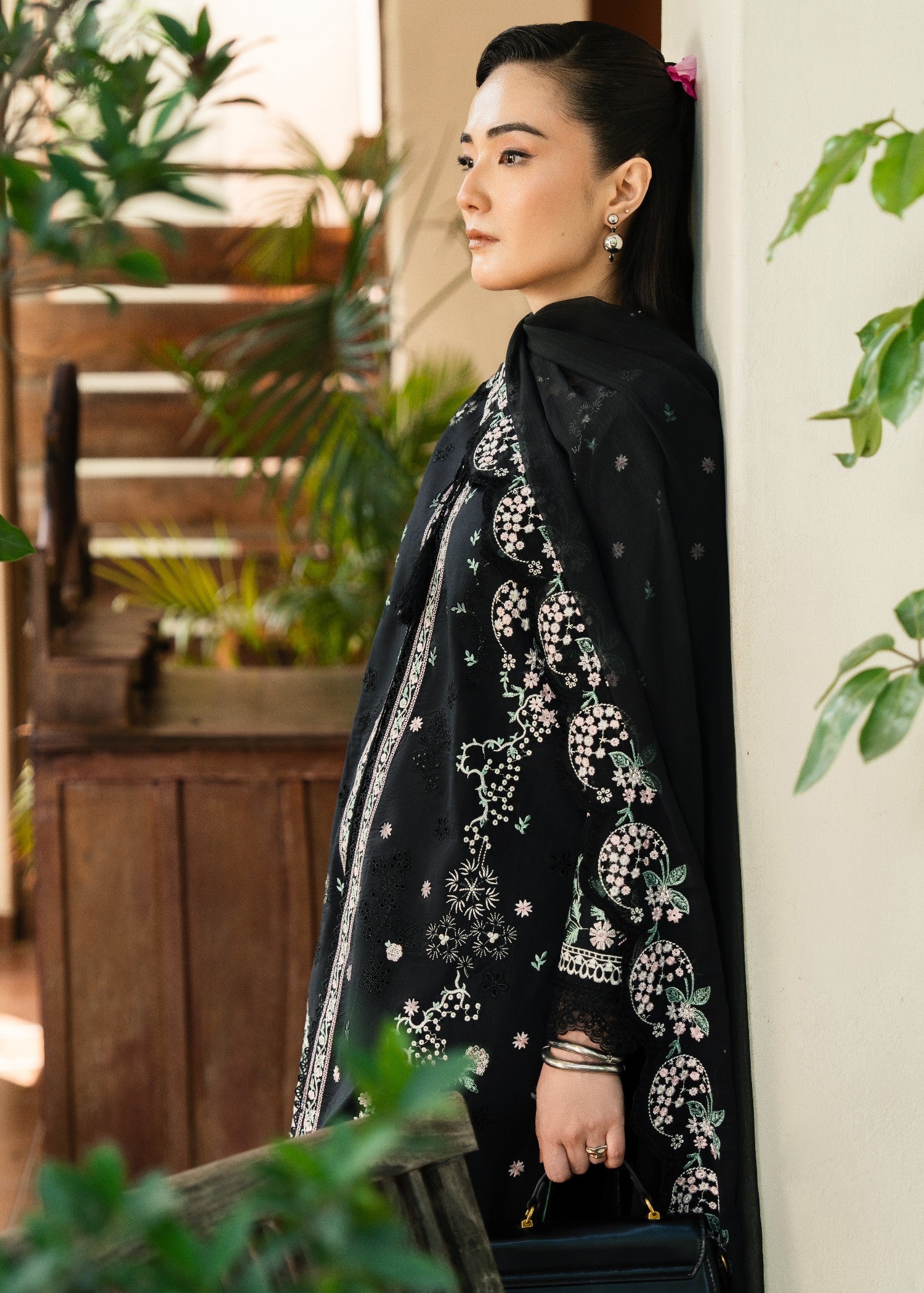 lawn Kurta Set in Black, ivory, moss green