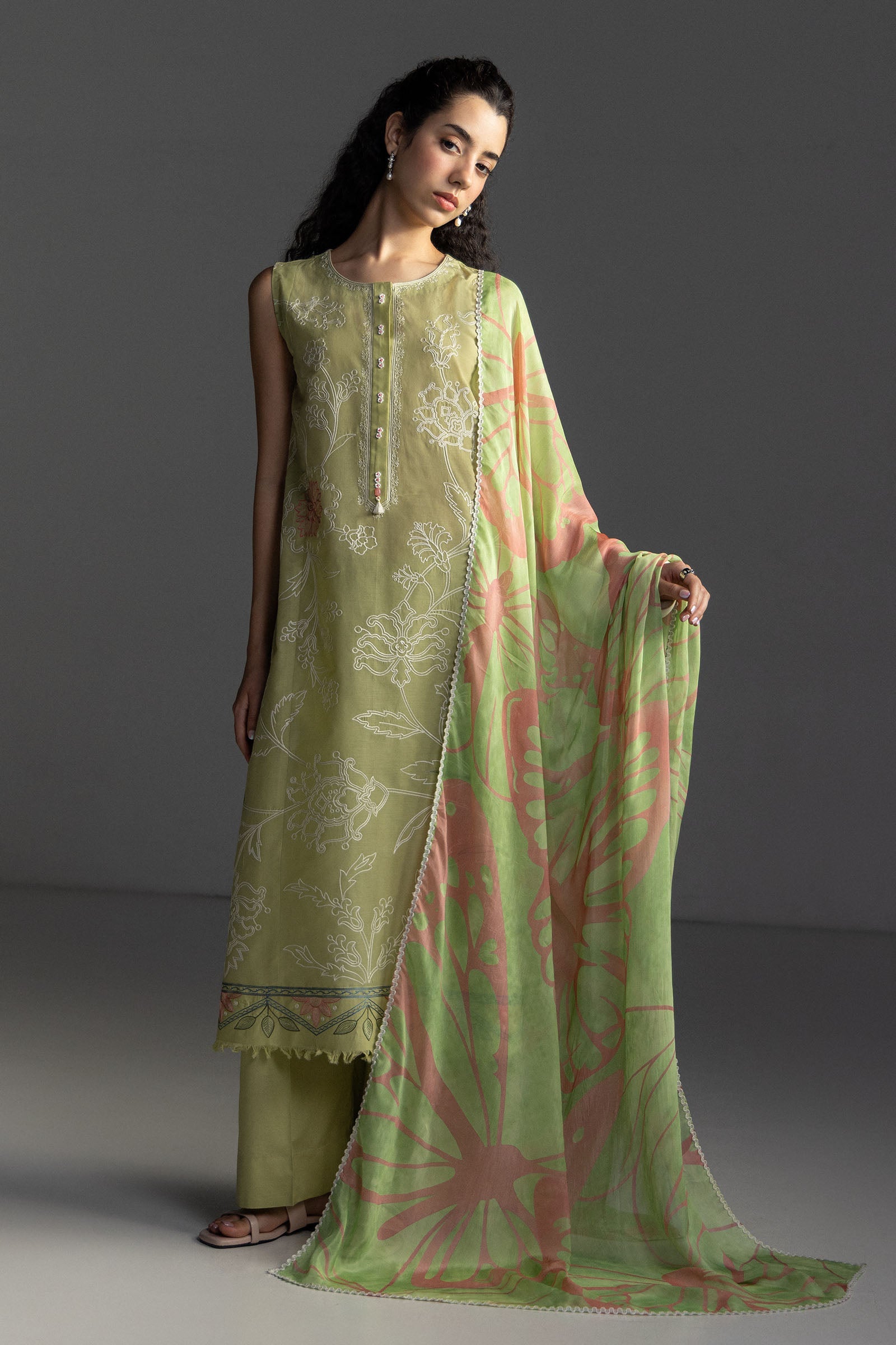 Coco Lawn Edit – Isla-4B