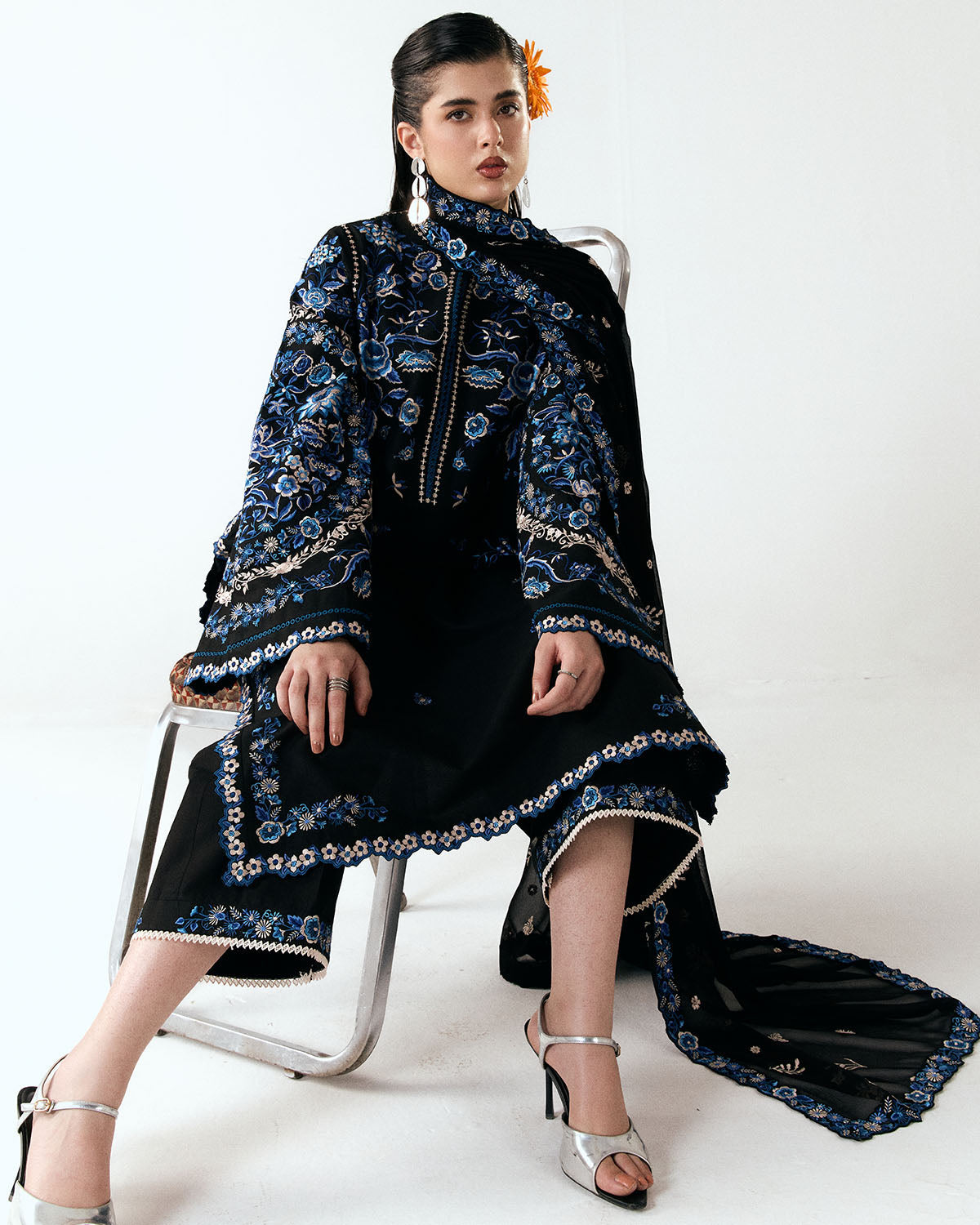 Jugnu Luxury Lawn Edit – Ari