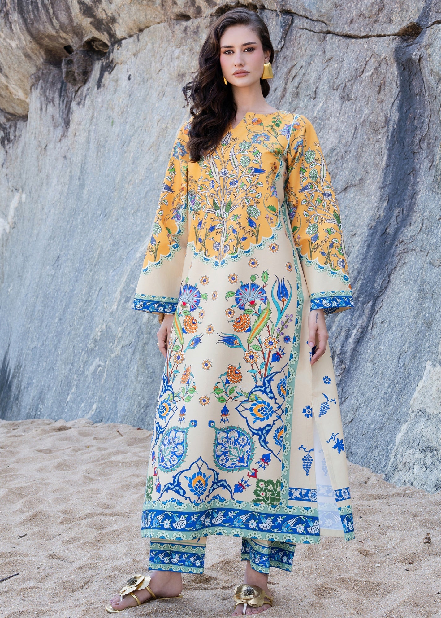 silk grip Kaftan in Multi