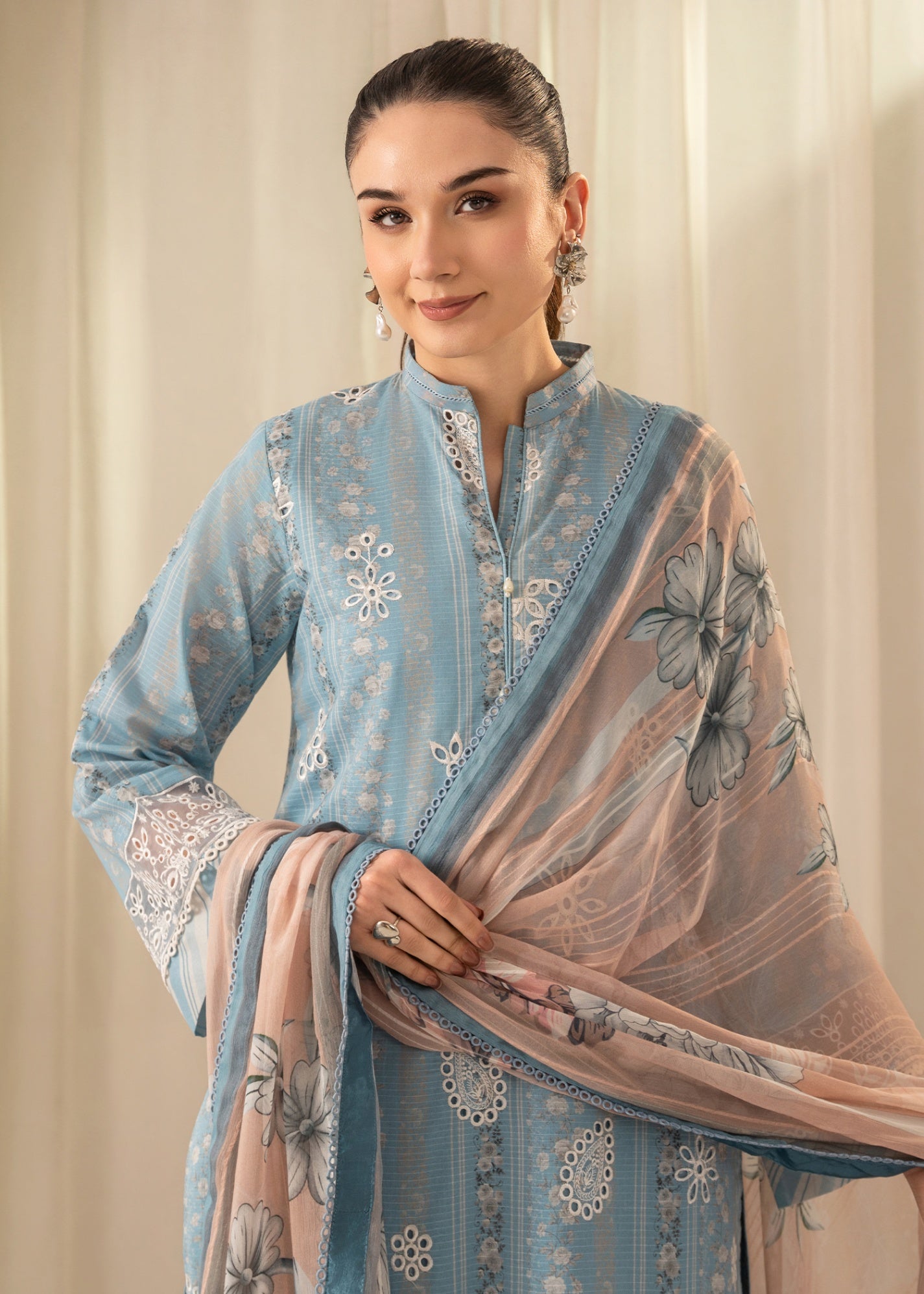 lawn Kurta Set in Sky