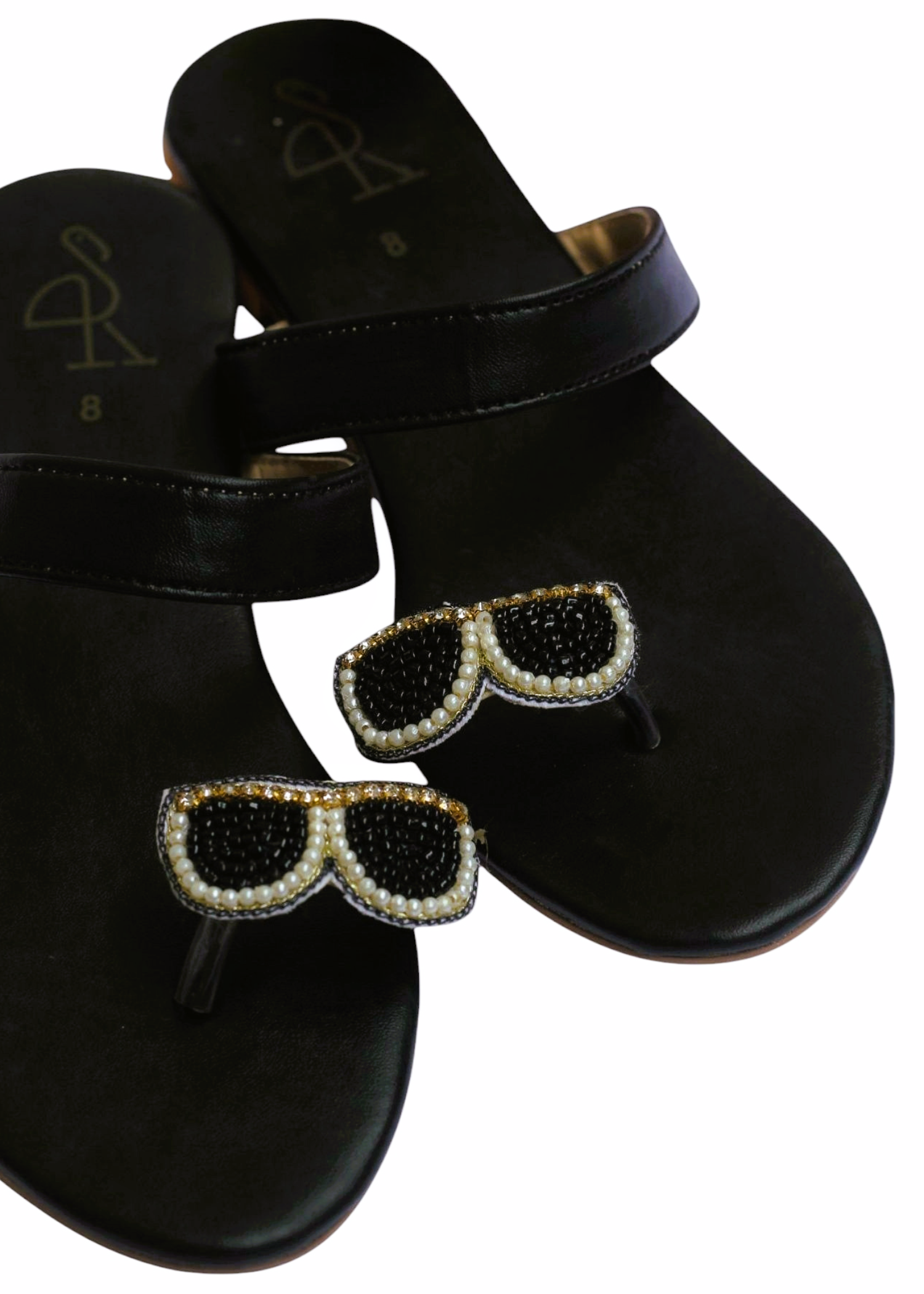 Kolapuri in Black by - High Quality Women Kolapuri VAM6149