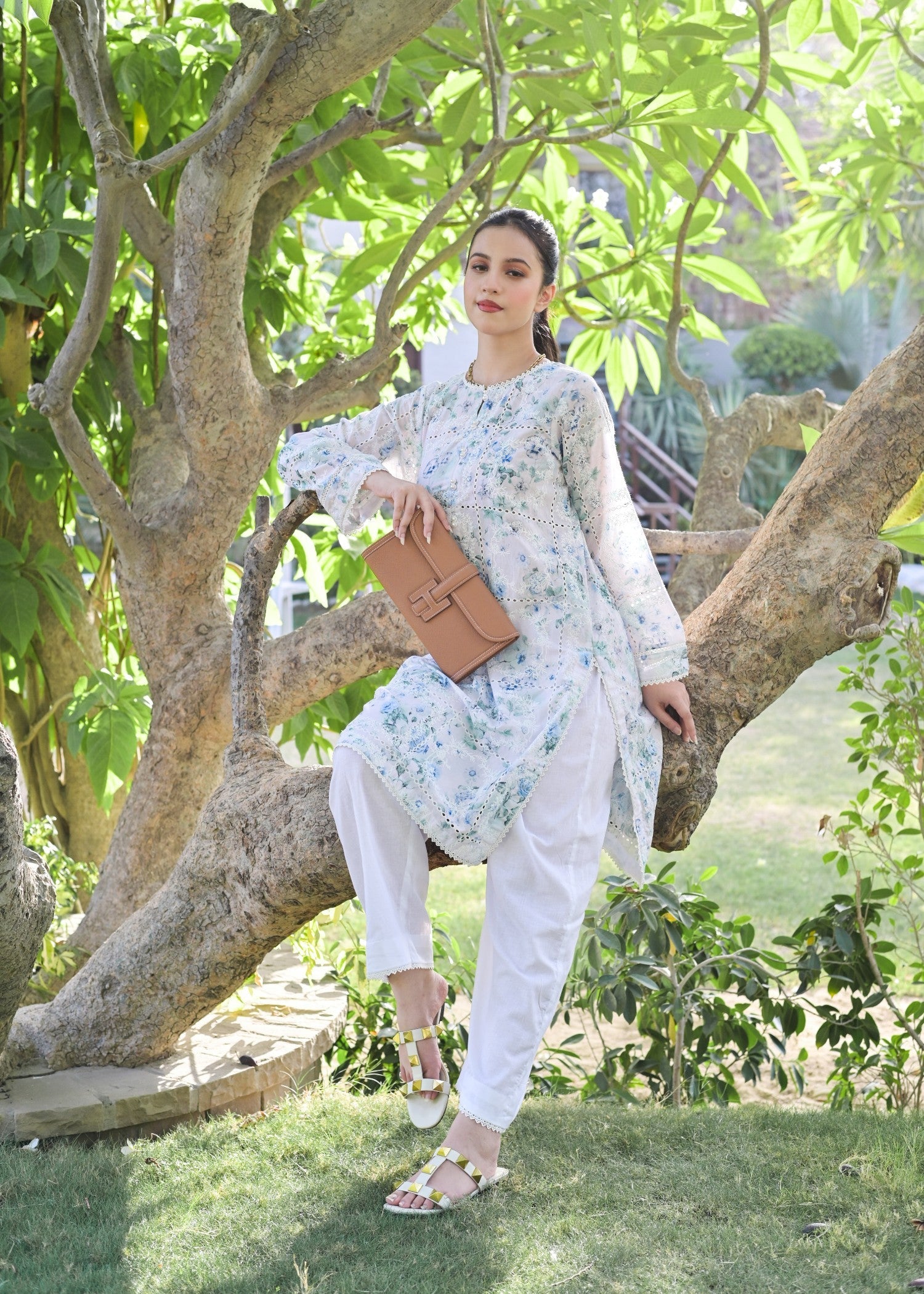 chikankari cotton Kurta Set in Floral white