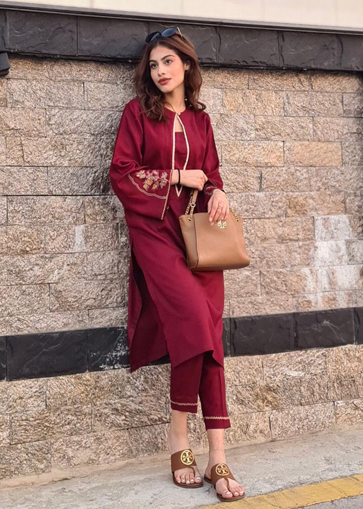 ribbed lawn Kurta Set in Maroon