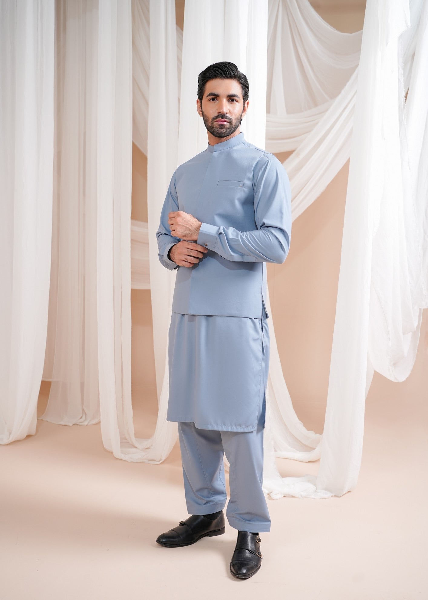 wash & wear Waistcoat in Sky blue by Muraqsh