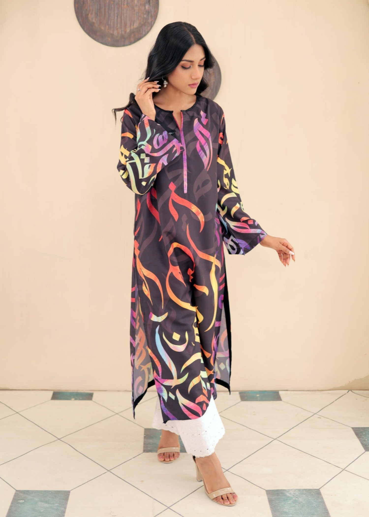 swiss lawn Kurti in Multi