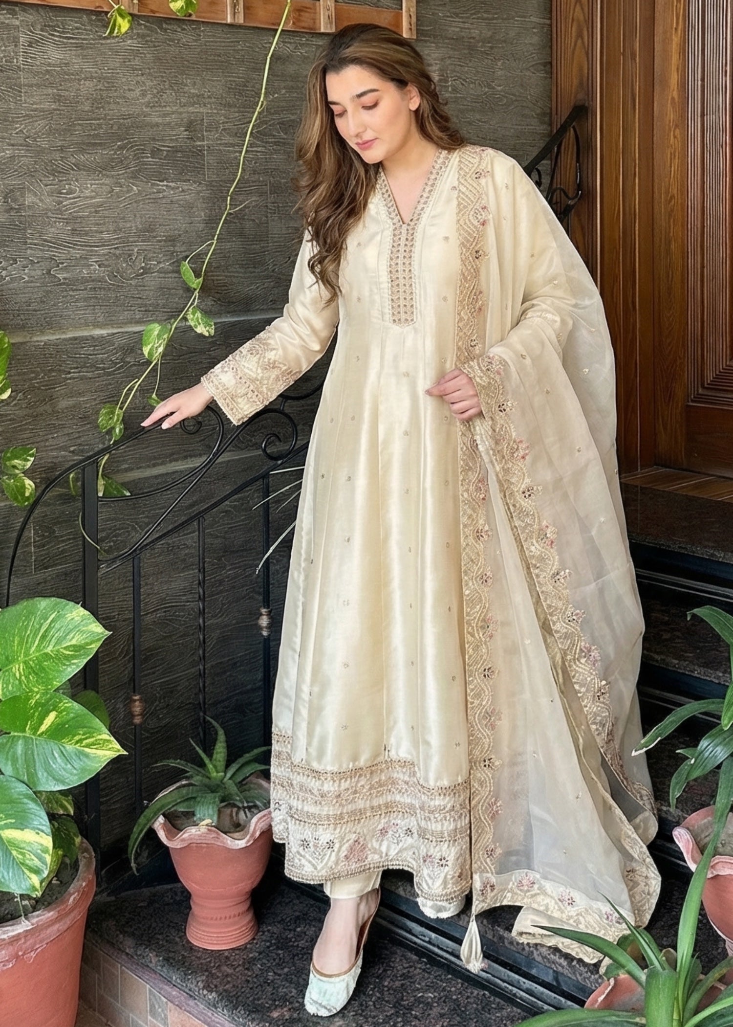 silk Maxi in Off-white