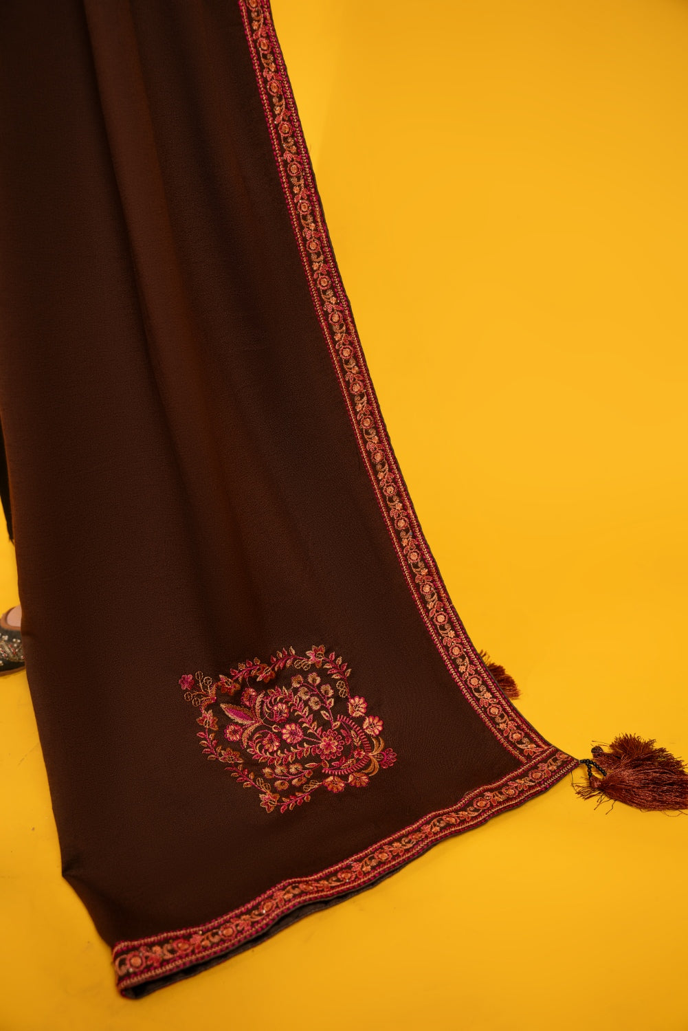 Shawl in Brown Color by - Trendy Women Shawl NTS1115