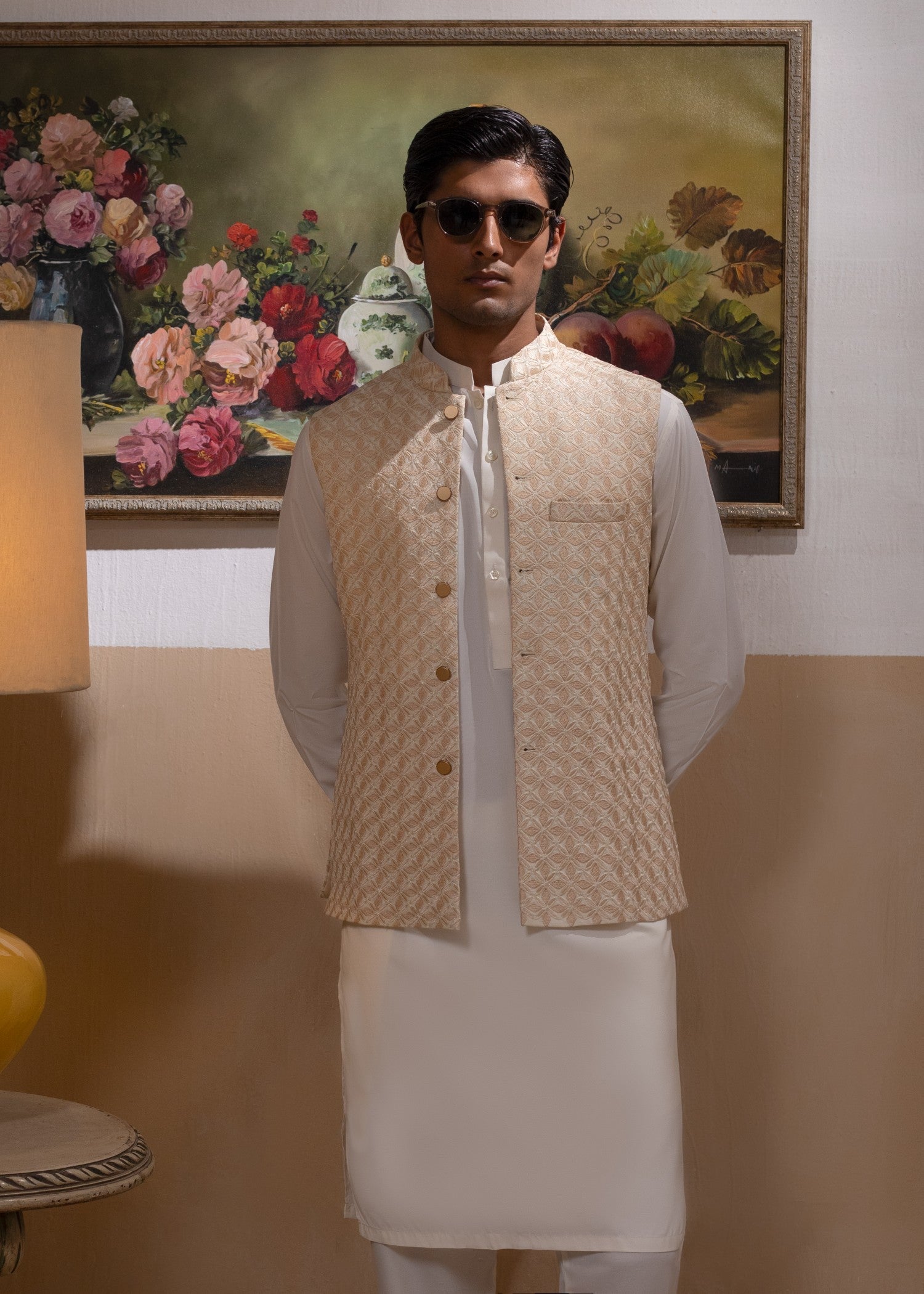 twill linen Waistcoat in Ivory