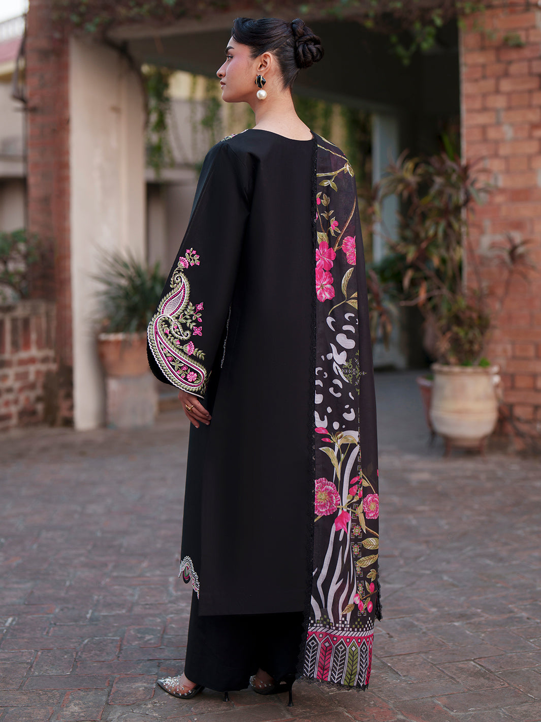 Fiona Lawn – F-09