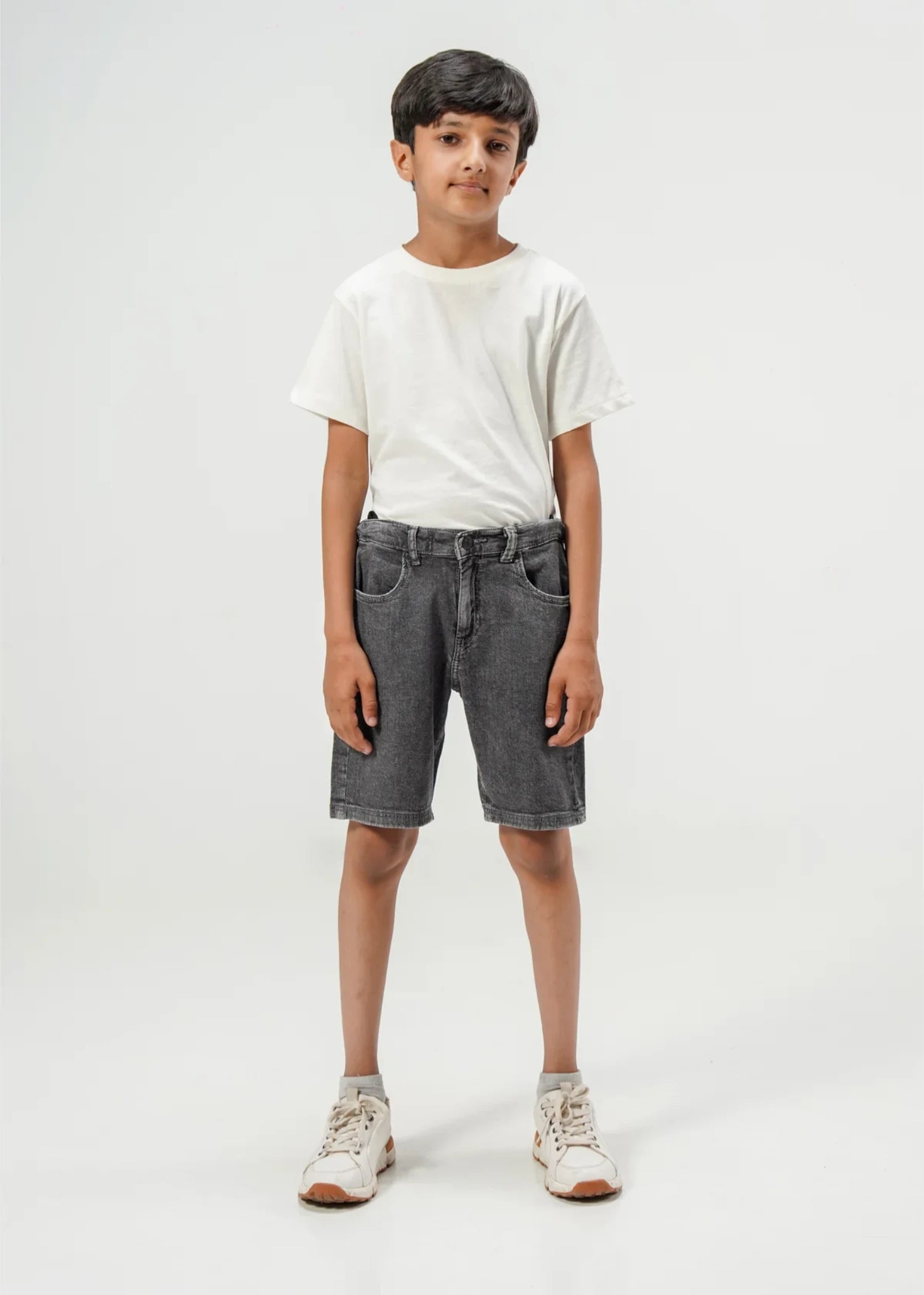 denim Shorts in Grey
